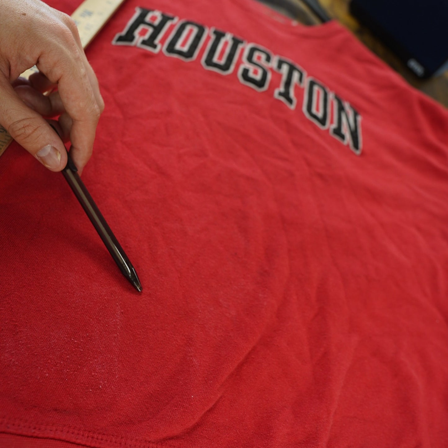 (Women's L) University of Houston Cougars Embroidered Sweatshirt Women's L Red UH