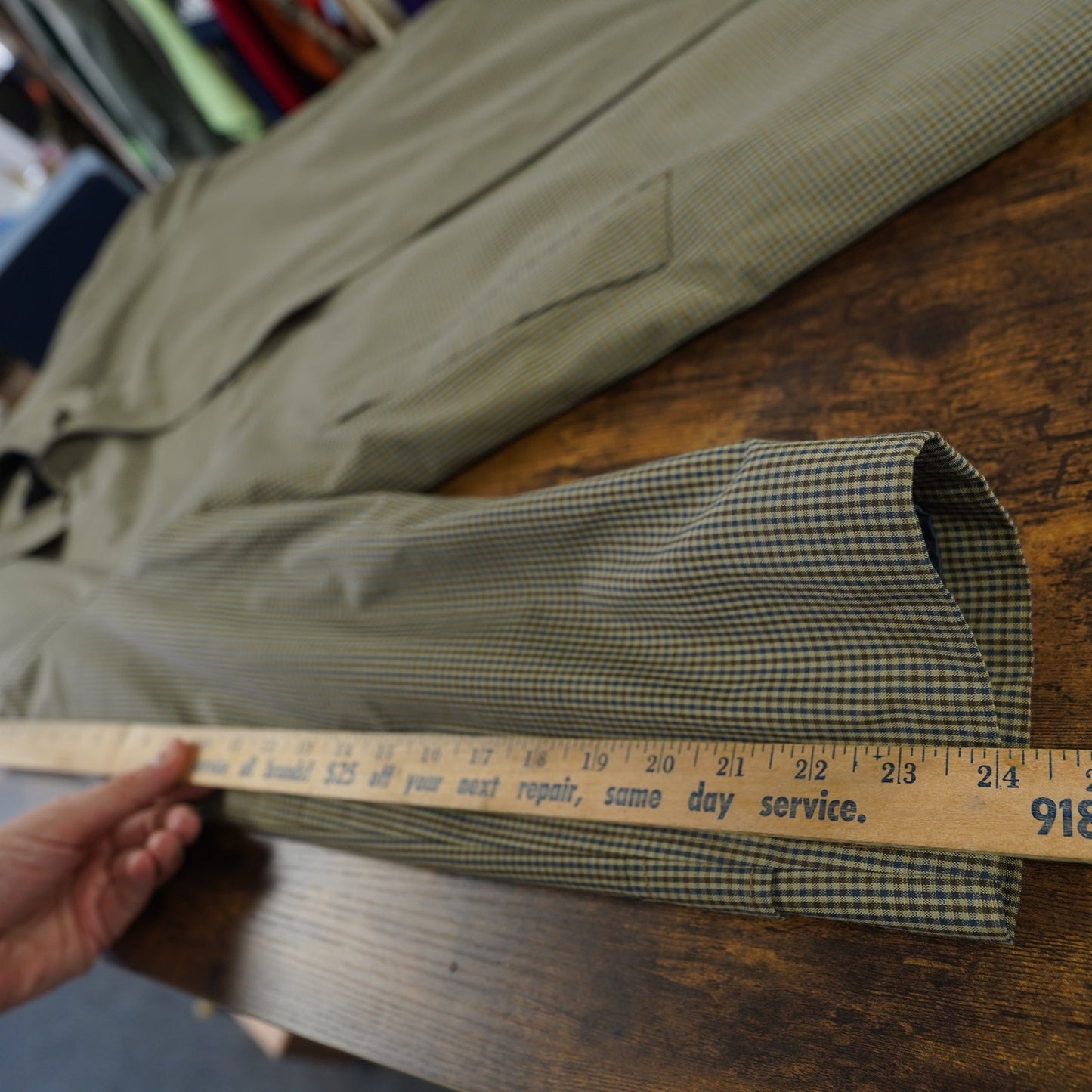 (S) True Vintage Alligator Koratron Houndstooth Trench Coat Men's 36 R Fur Lined Tan