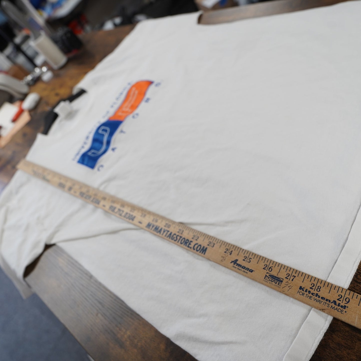 (XL) Vintage 90s Florida Gators Embroidered T-Shirt Men's XL White UF University