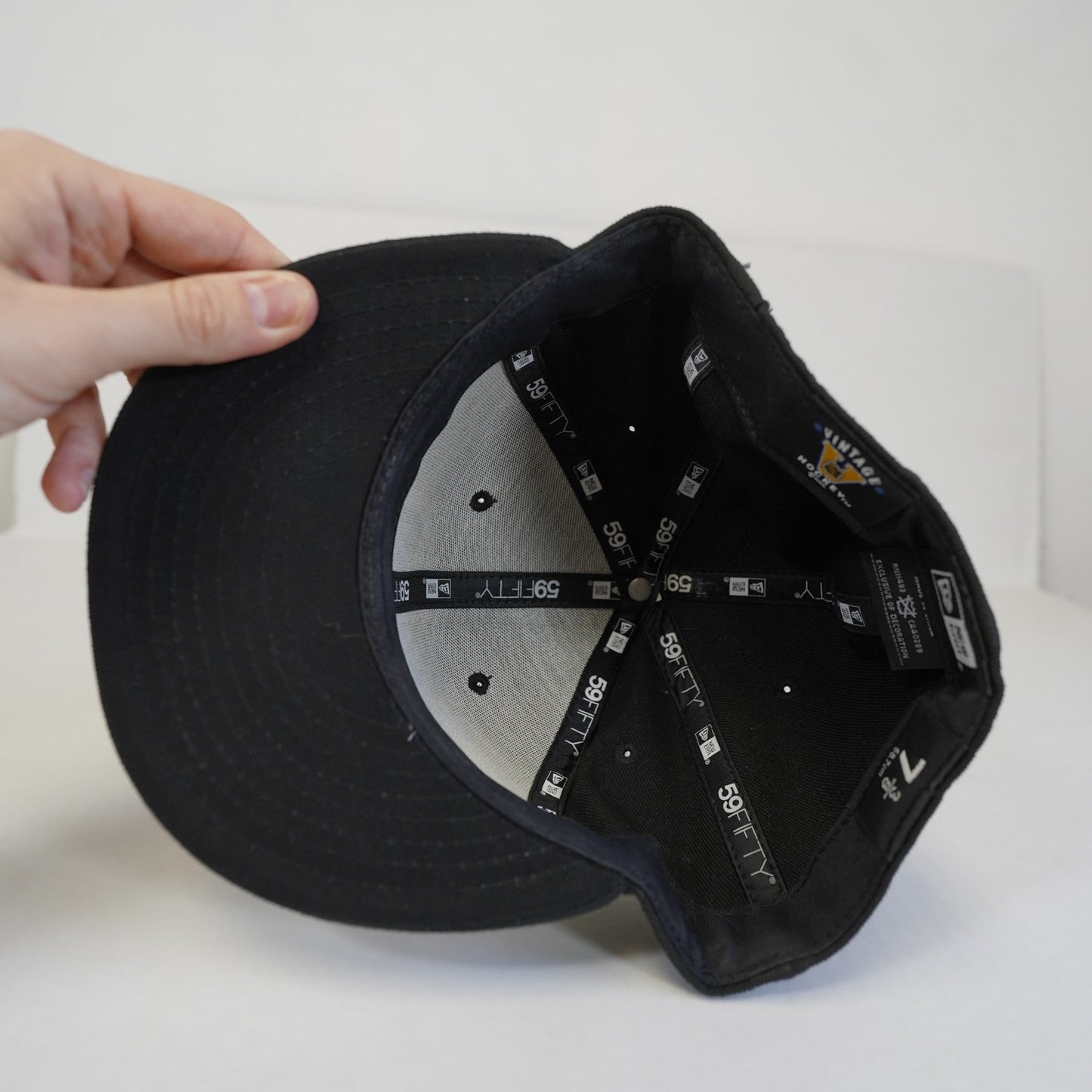 Chicago Blackhawks Vintage Hockey New Era Fitted 7 3/4 Black 59Fifty Hat