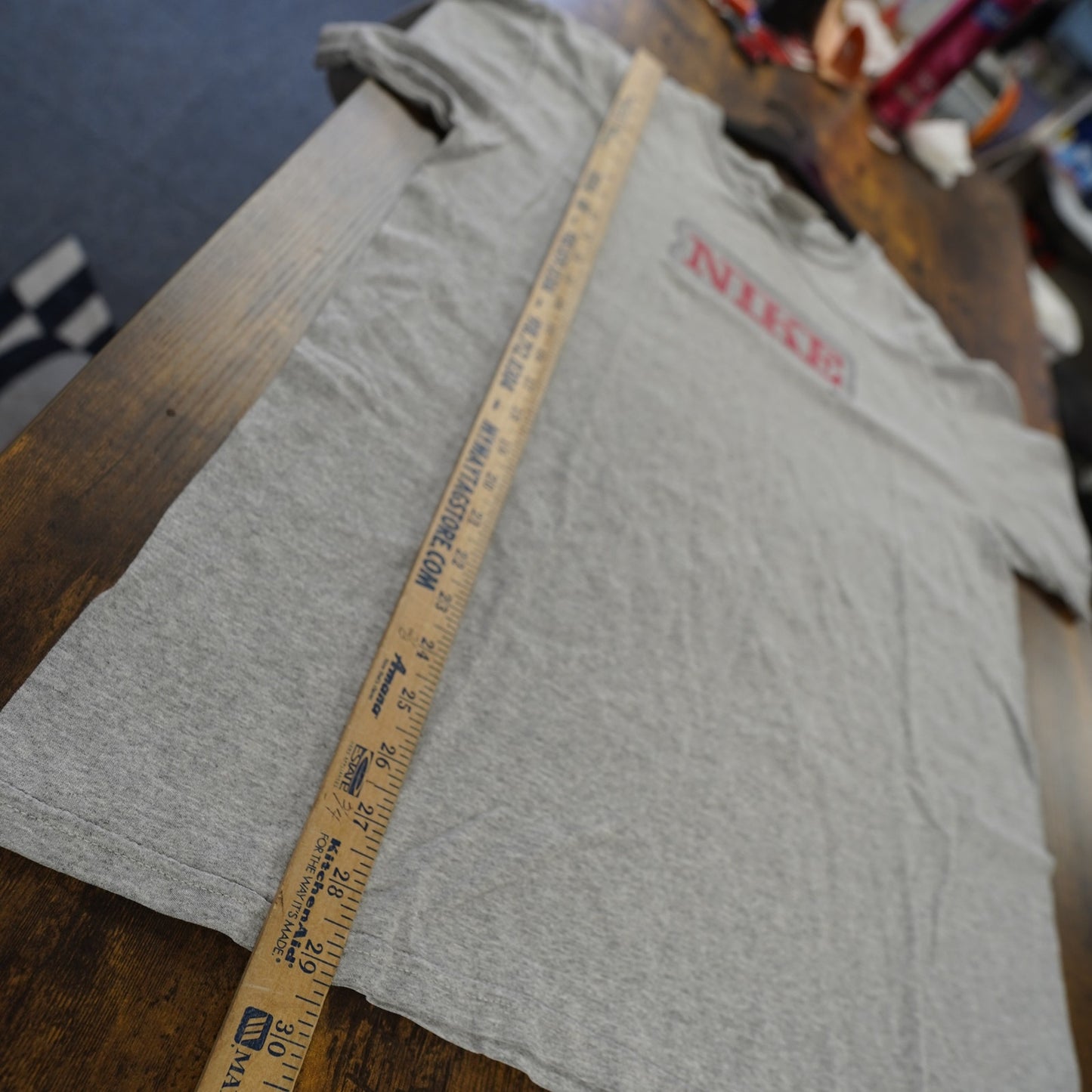 (L) Vintage Nike 2000s Center Swoosh Check T-Shirt Men's L Gray Red Y2K