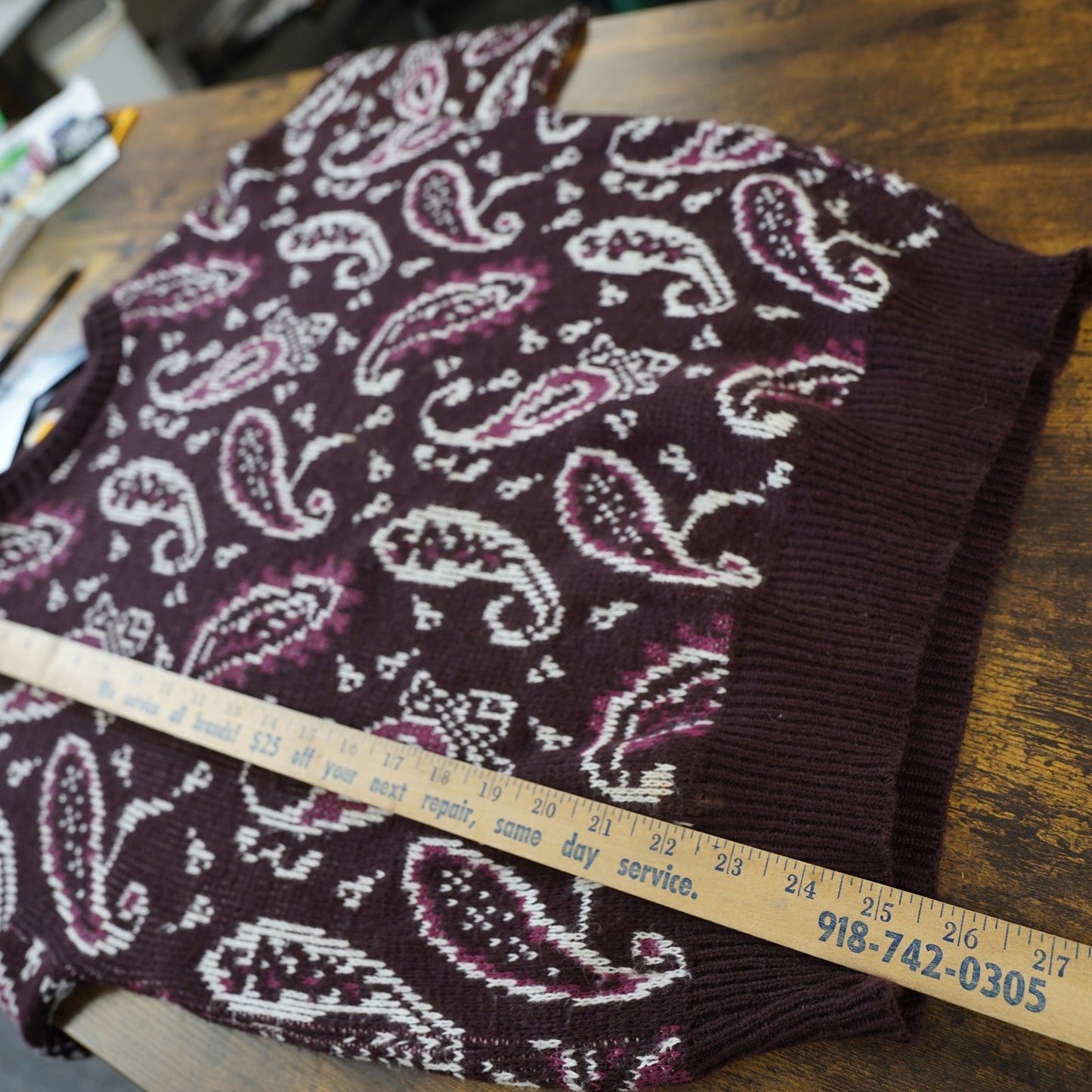 (M) Vintage Hargrave Paisley Knit 90s Crazy Sweater Men's M Maroon Western Cottage