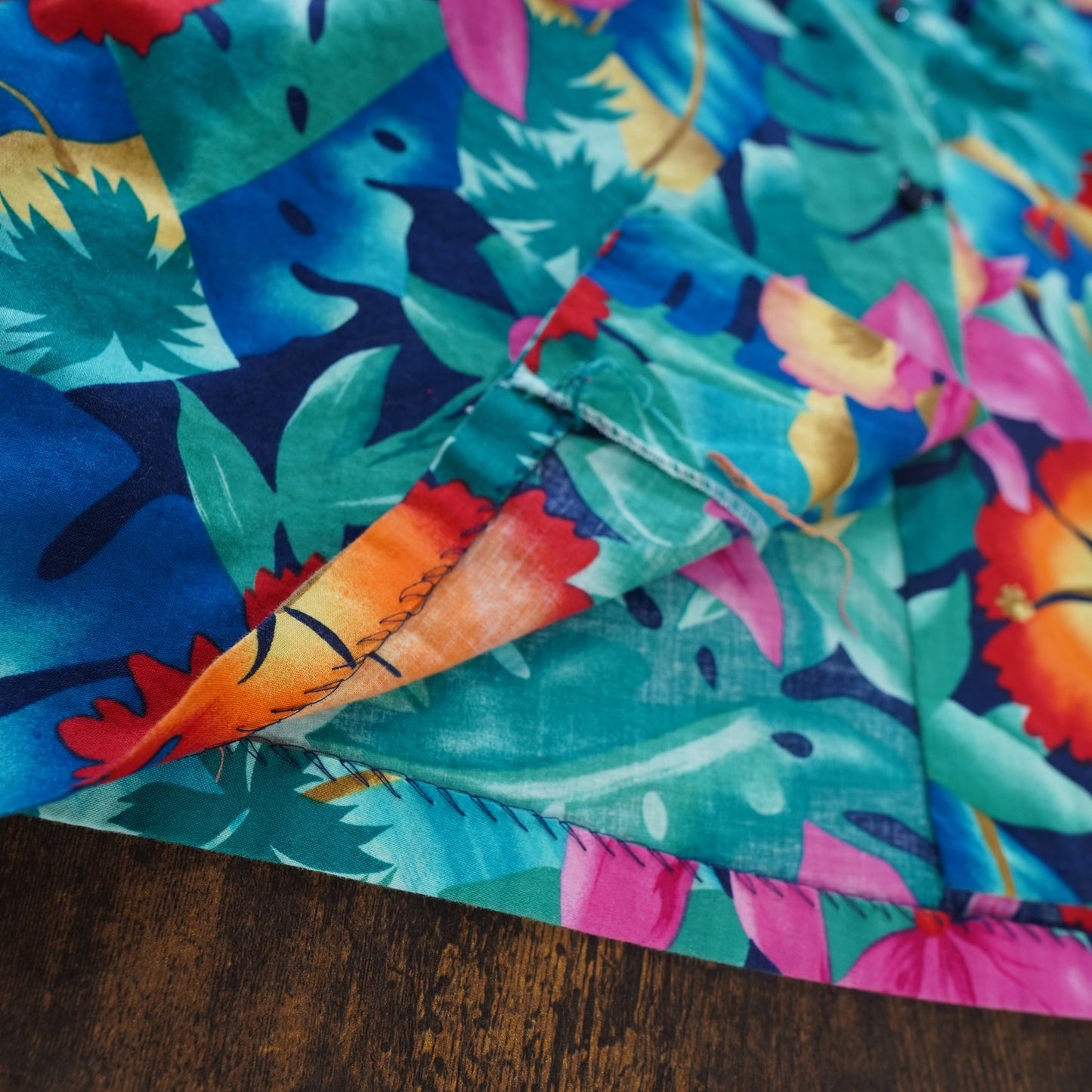 (M) Vintage 90s The Hawaiian Original Shirt Men's M Floral Tropical Surf Hibiscus
