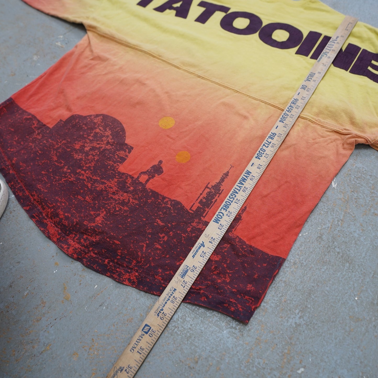 (L) Disney Star Wars Tatooine Spirit Jersey Shirt Size L AOP Long Sleeve Yellow