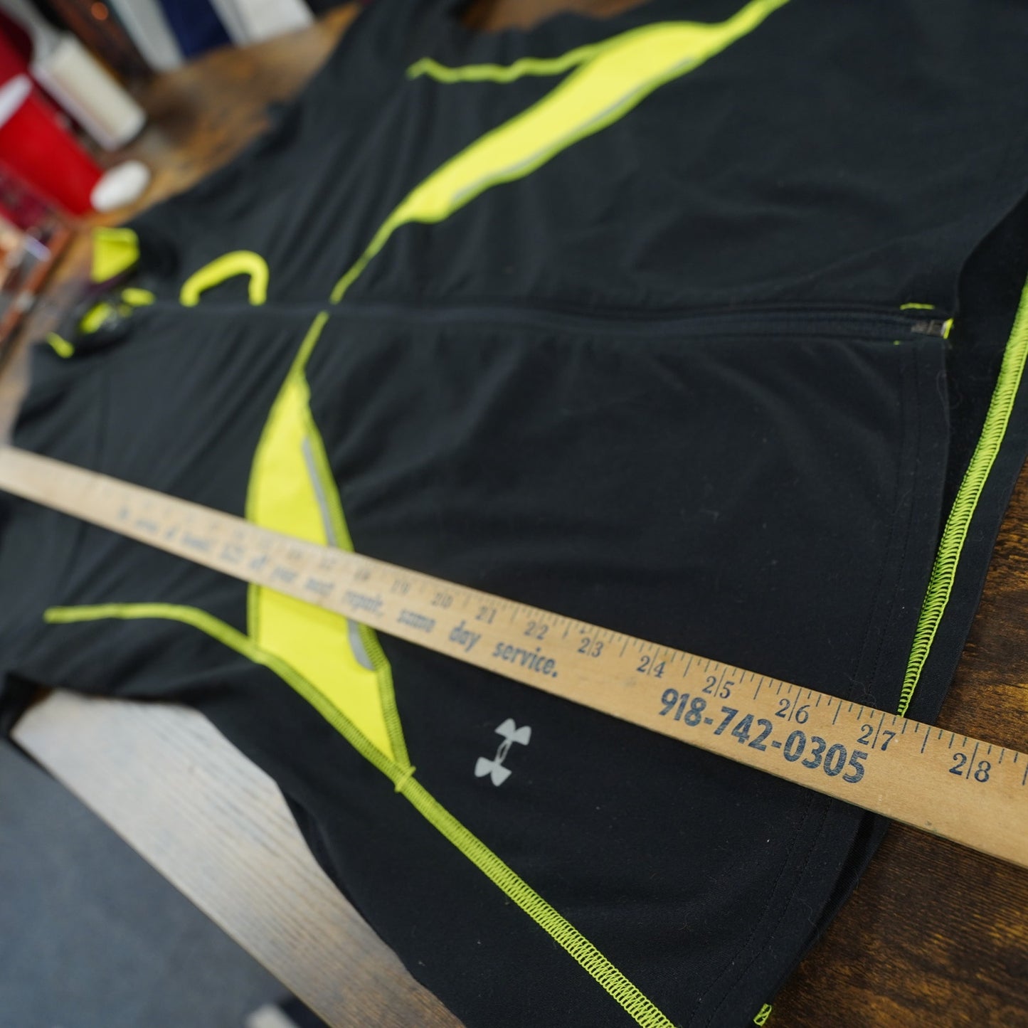 (XL) Under Armour Running Full Zip Semi-Fitted Cold Gear Jacket Men's XL Black Neon