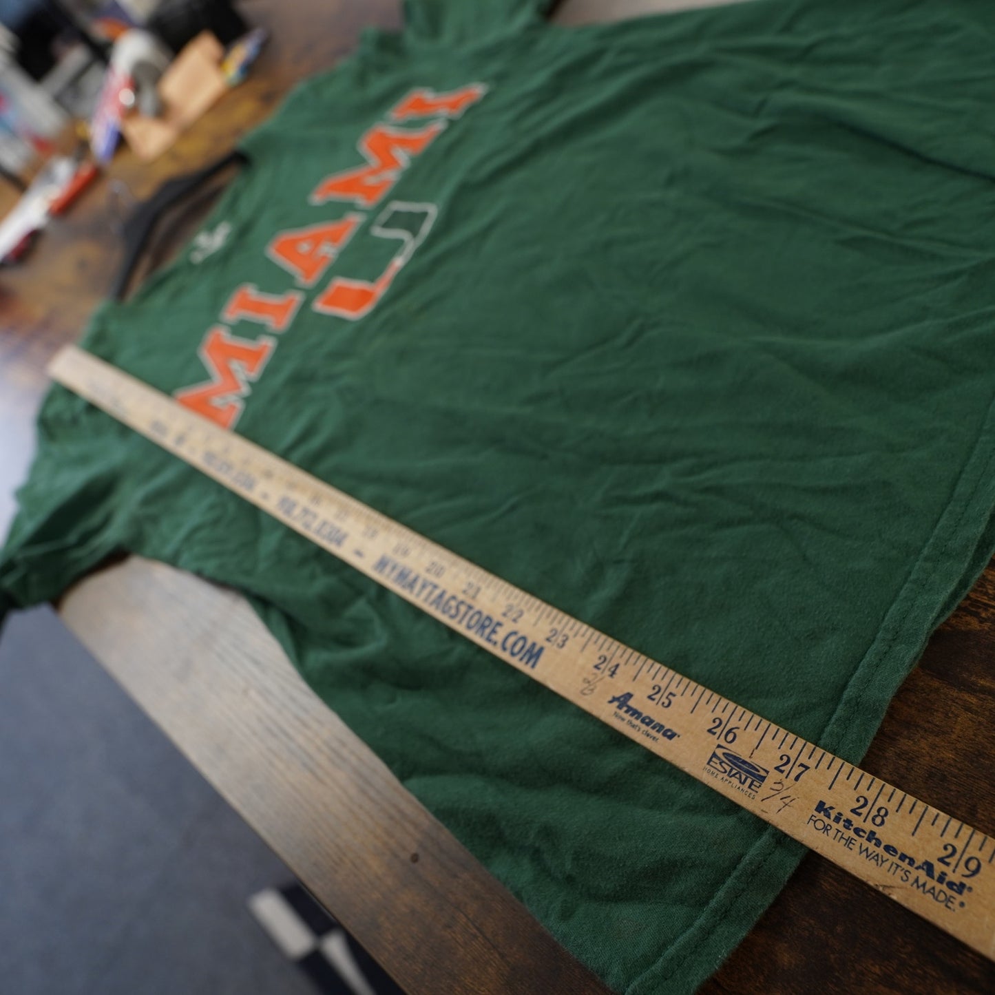 (M) The University of Miami Hurricanes T-Shirt Men's M Green Fanatics The U