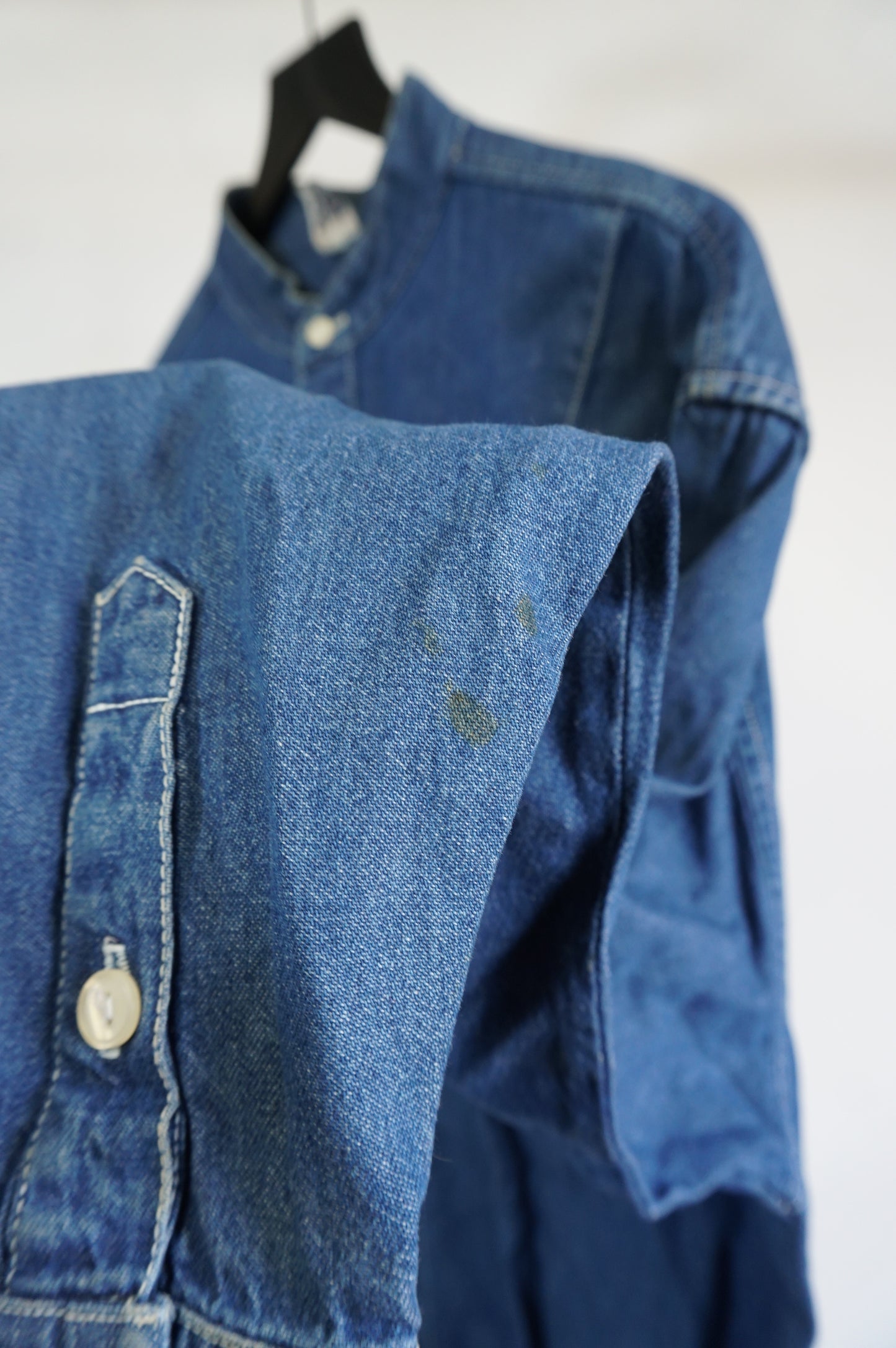 (XL) Vtg Fila Denim Button Up Shirt