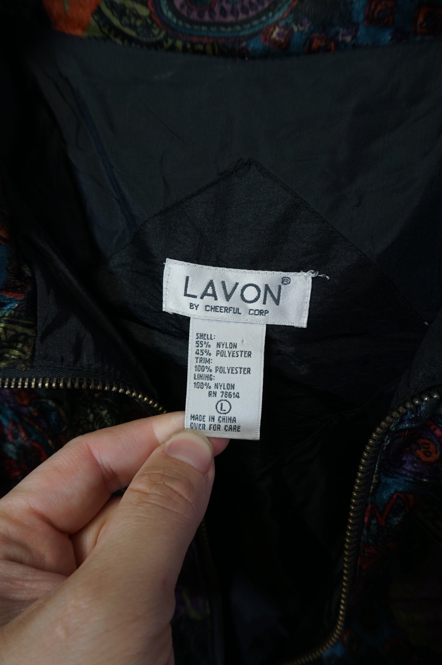 (L) Vtg Lavon Paisley Windbreaker