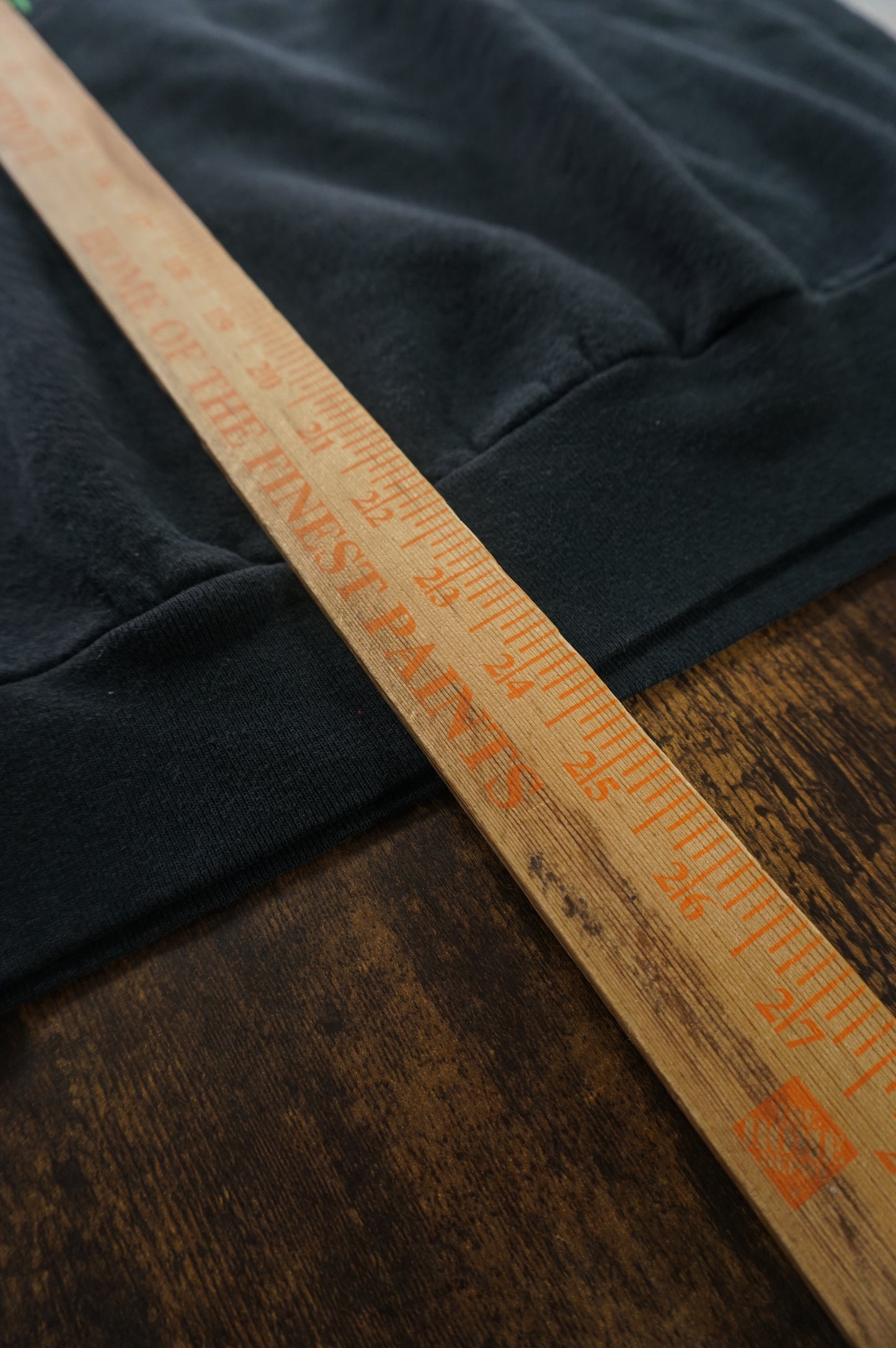 (S/M) USA Made Merry Christmas Embroidered Crewneck