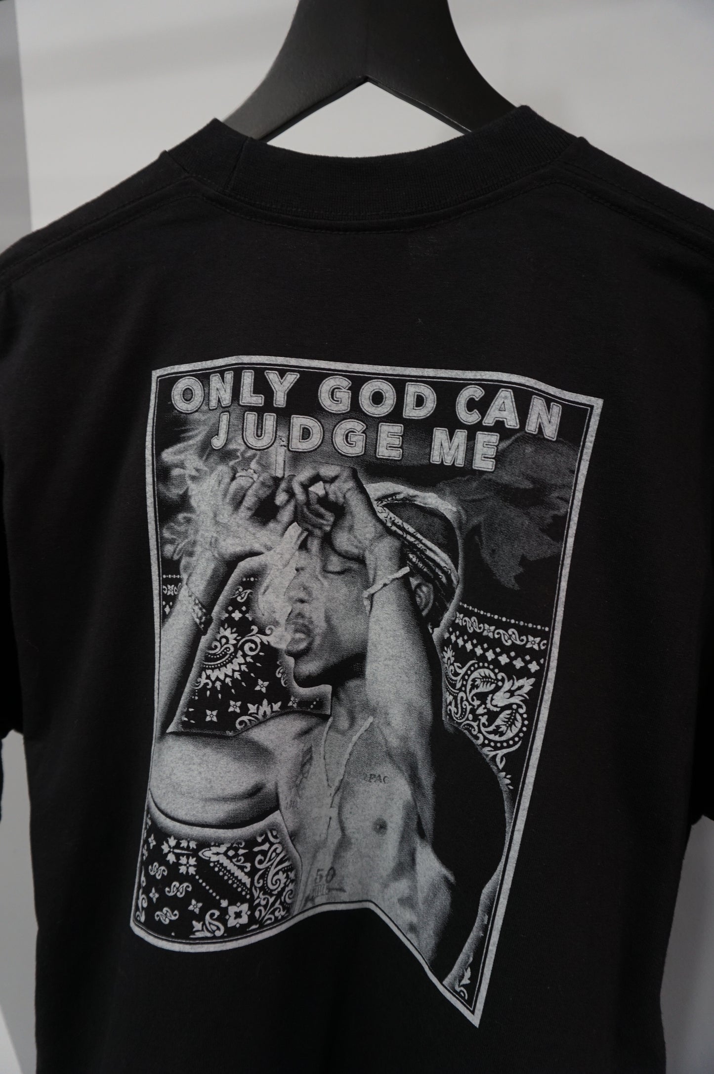 (M/L) Only God Can Judge Me 2Pac Rap T-Shirt