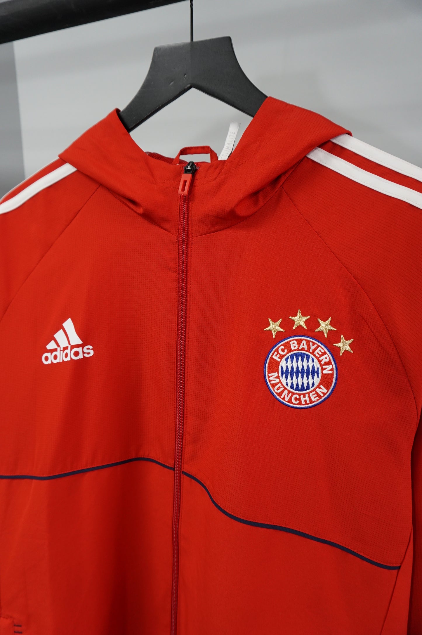 (XL) Bayern Munich Lightweight Adidas Jacket