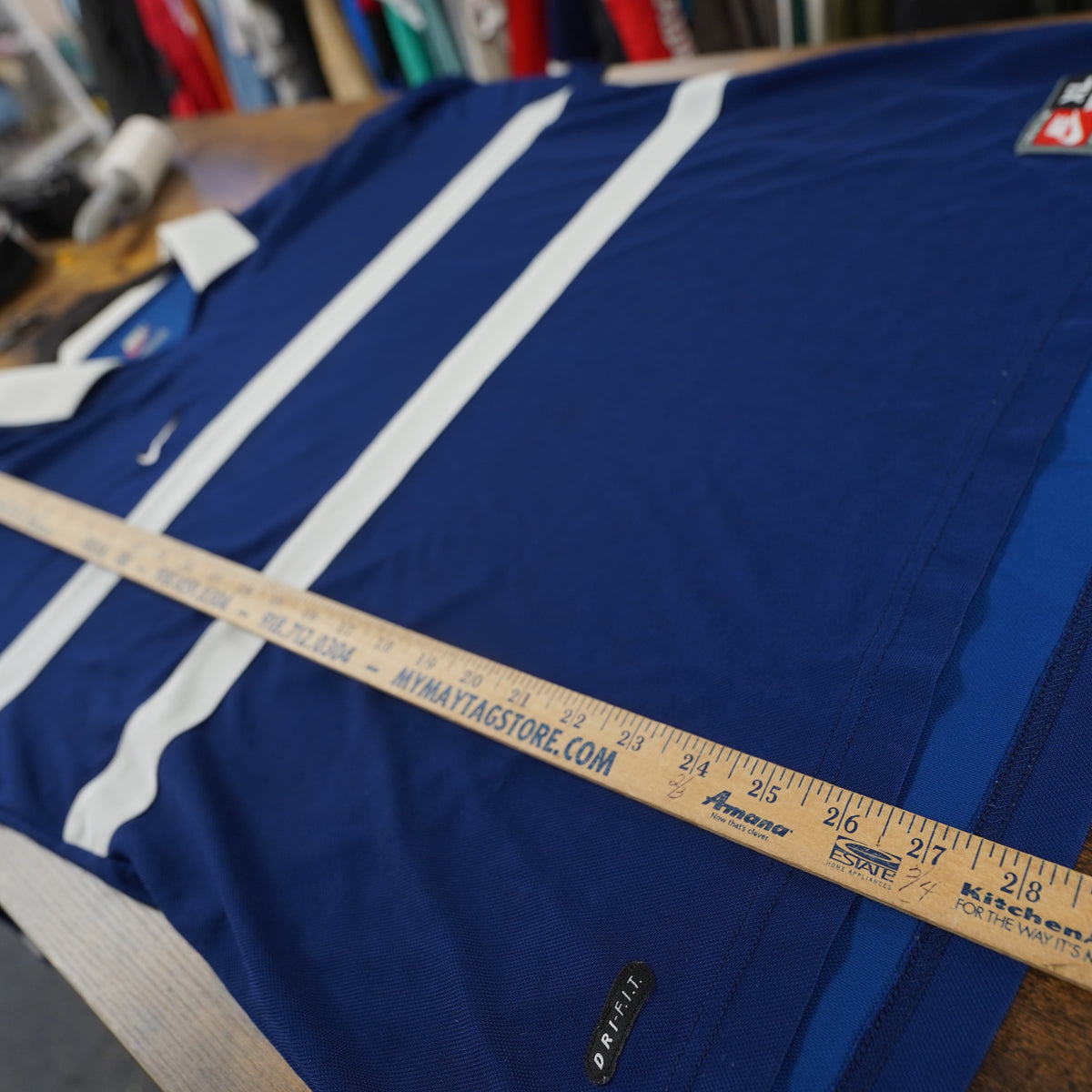 (XL) Vintage 90s Nike Soccer Jersey Navy Blue White Stripe Number 17 Mens XL 16-18