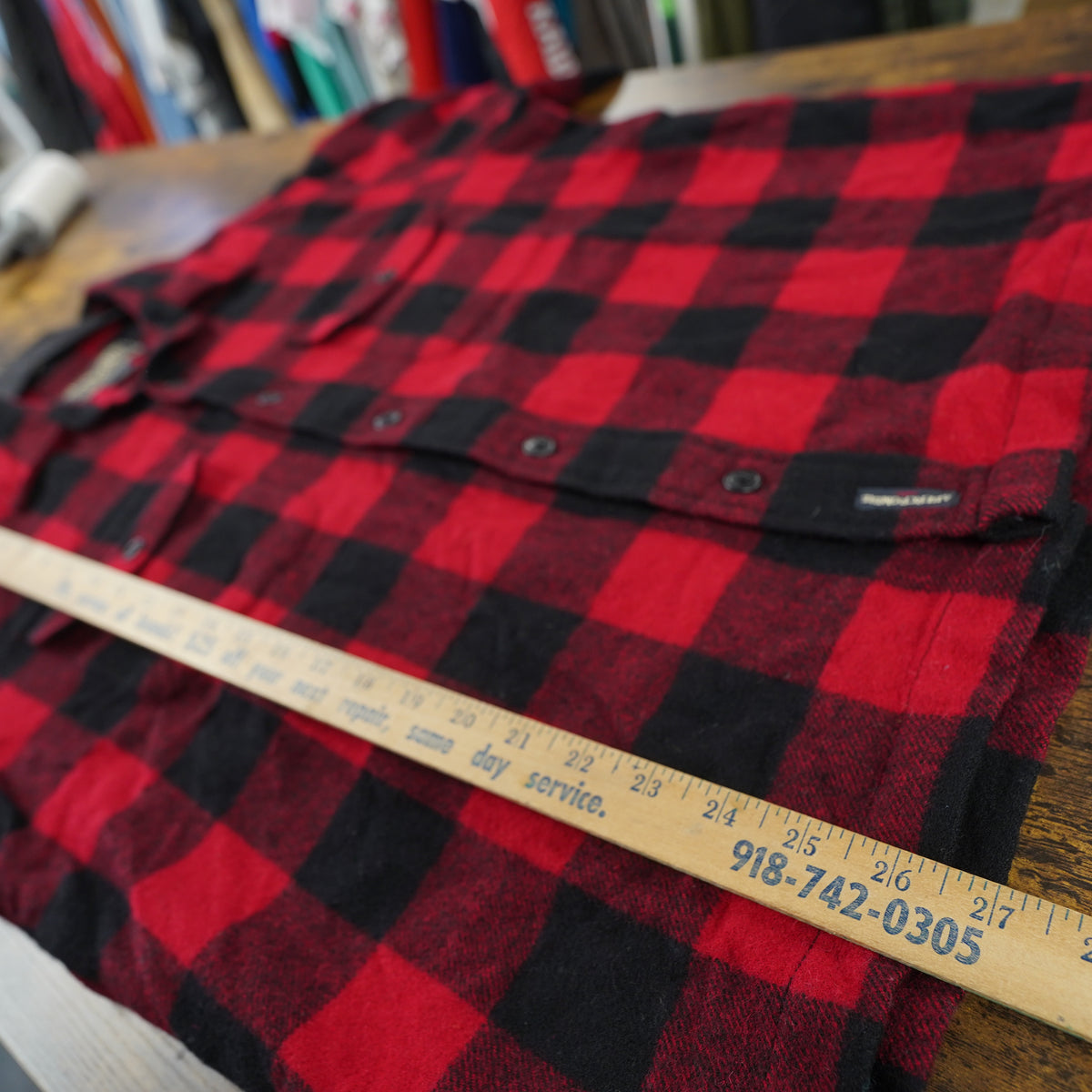 (M) Abercrombie & Fitch Mens Red Black Buffalo Plaid Wool Blend Flannel Shirt Medium