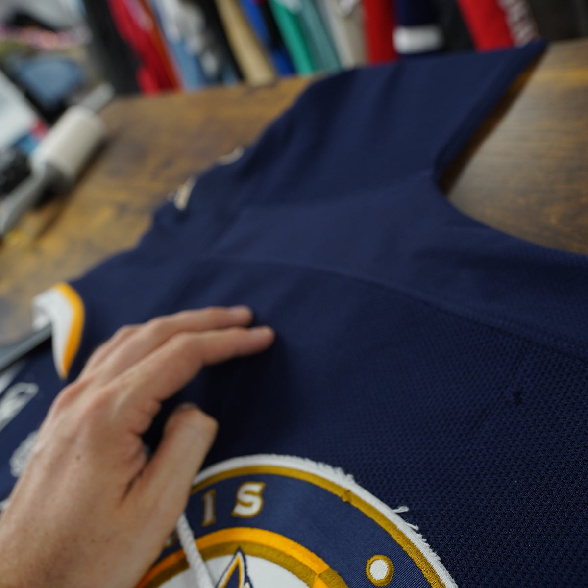 (Boys L/XL) Reebok St. Louis Blues NHL Hockey Jersey Boys L/XL Navy Blue Embroidered Logo