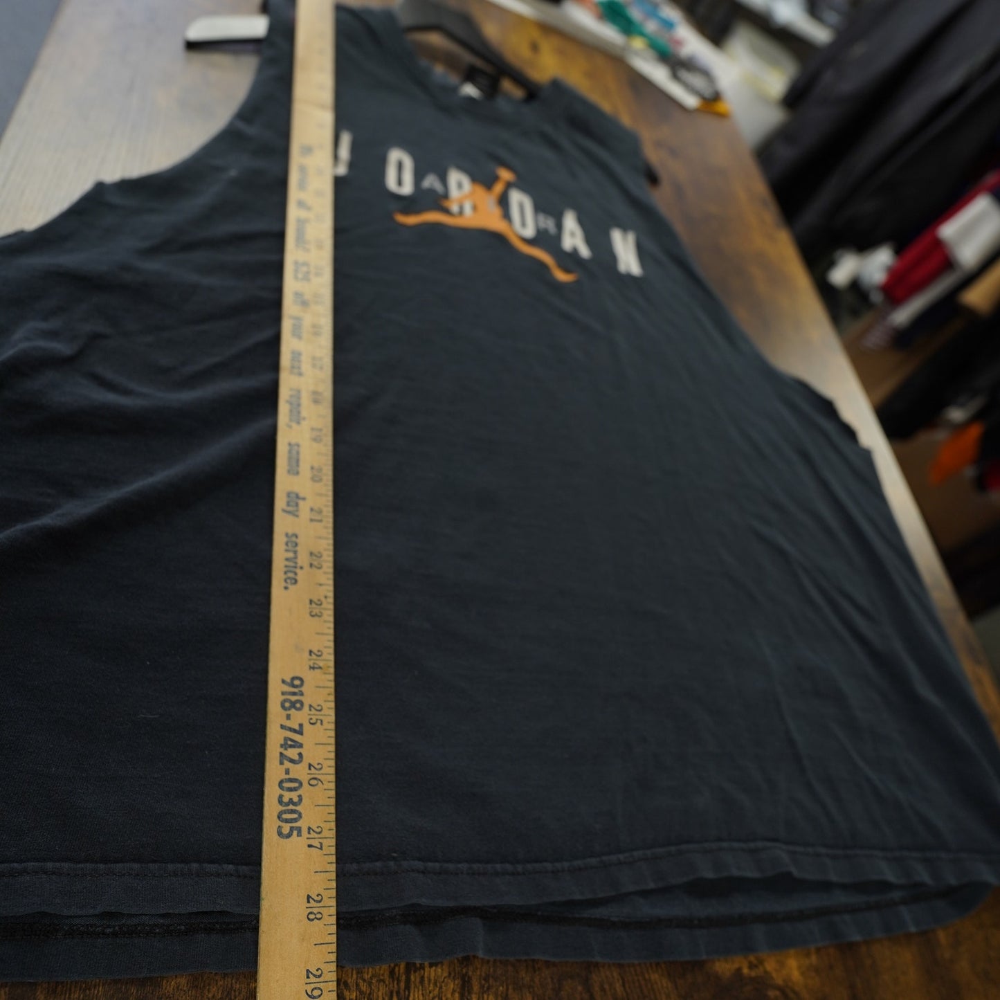 (XL) Vintage Air Jordan Y2K Muscle T-Shirt Men's XL Black 2000s Basketball Retro