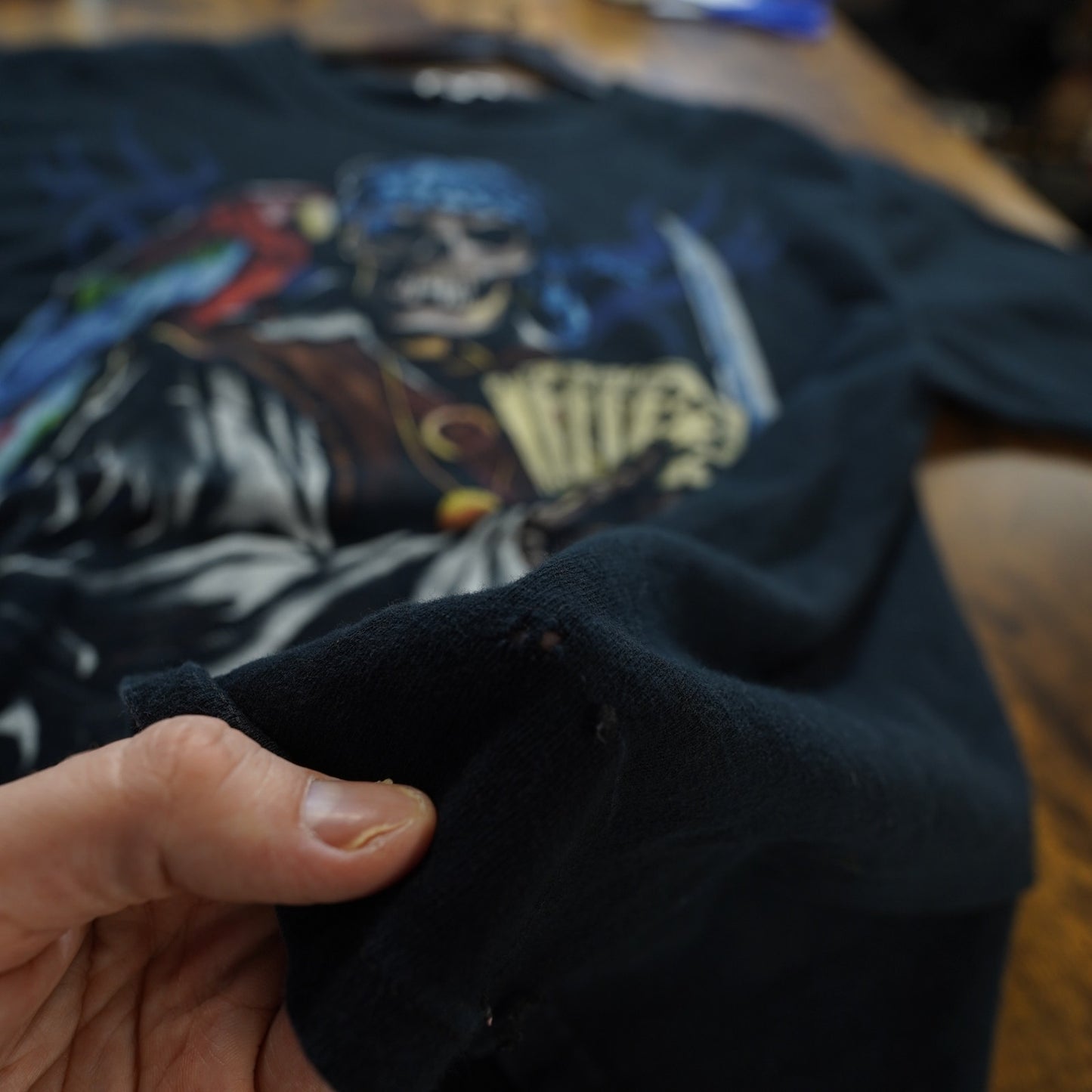 (L) Vintage Treasure Island Pirate T-Shirt Men's L Black Skeleton Parrot Buccaneer