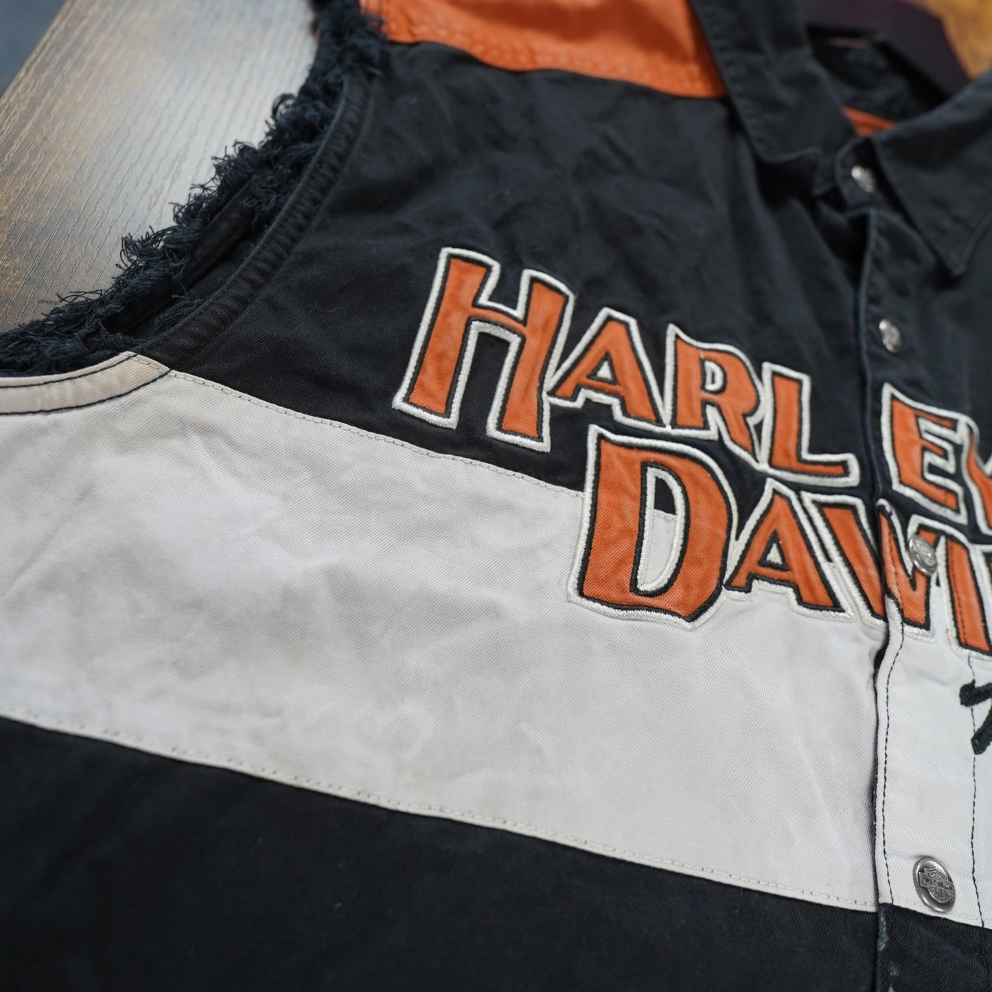 (M) Vintage Harley Davidson Motorcycle Vest Stitched Men's M Black Oranger Biker