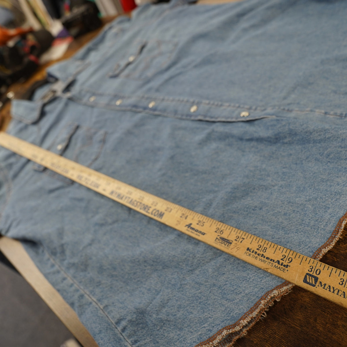 (XL) Vintage Wrangler Western Denim Pearl Snap Button Up Men's XL Blue 90s Indie