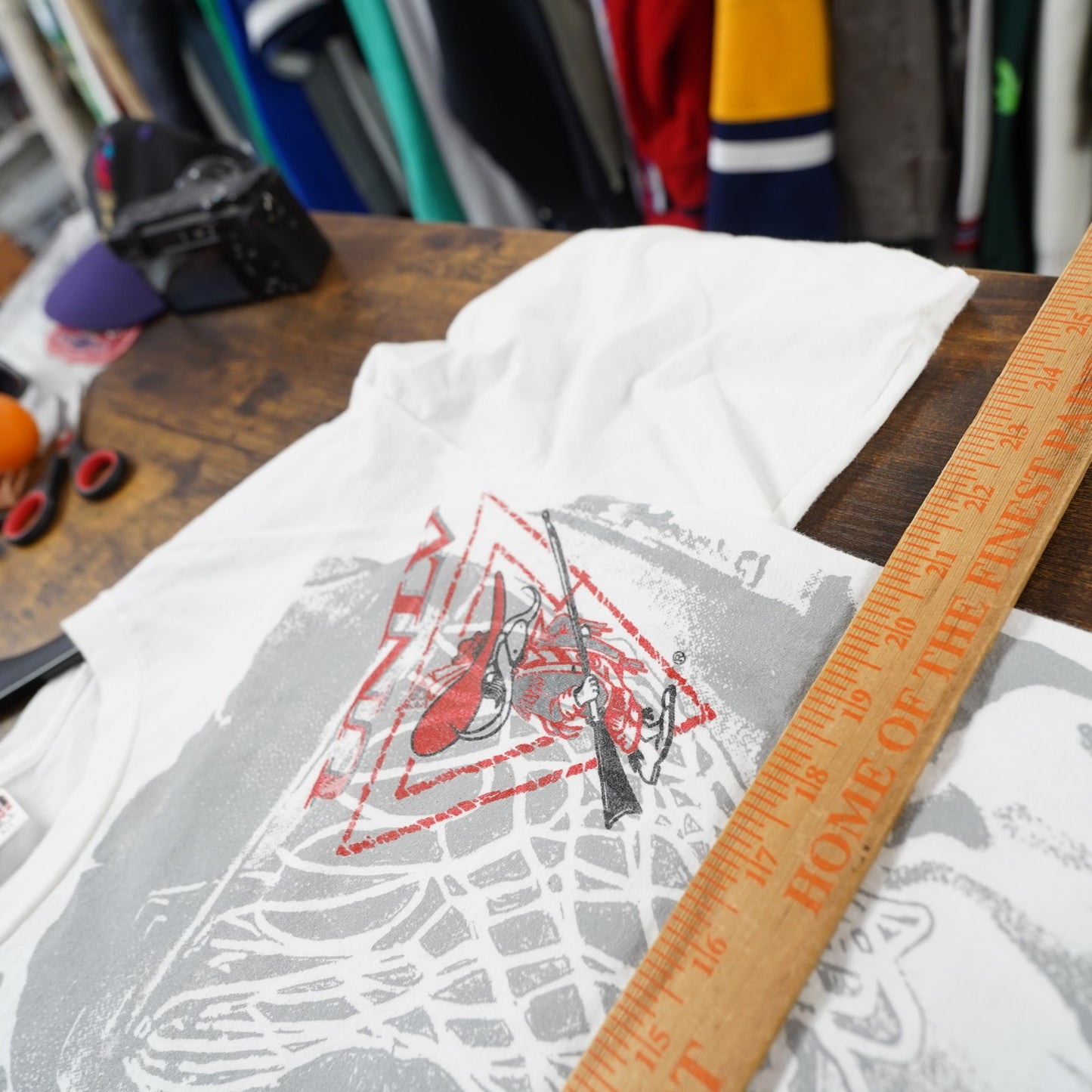(L) Vintage UNLV Rebels 90s All Over Print Basketball T-Shirt Men's L White Team AOP