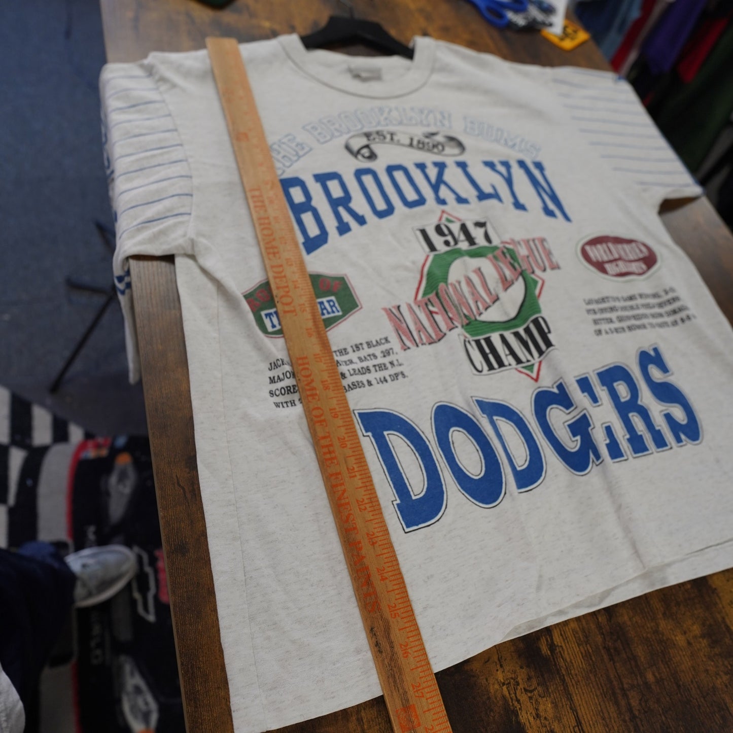 (XL) Vintage Brooklyn LA Dodgers Long Gone Cooperstown Collection T-Shirt Men's XL