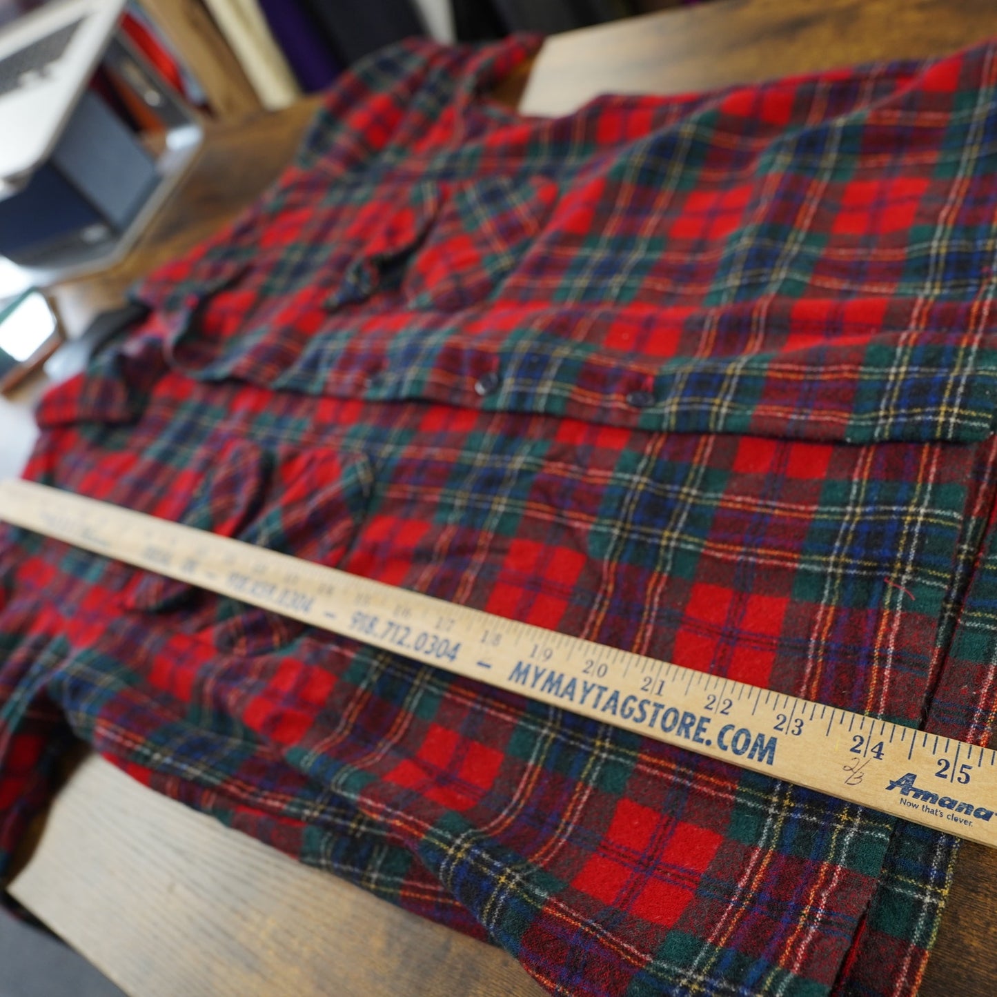 (M) Vintage Pendelton 100% Wool Flannel Button Up Men's M Red Royal Stewart Tartan