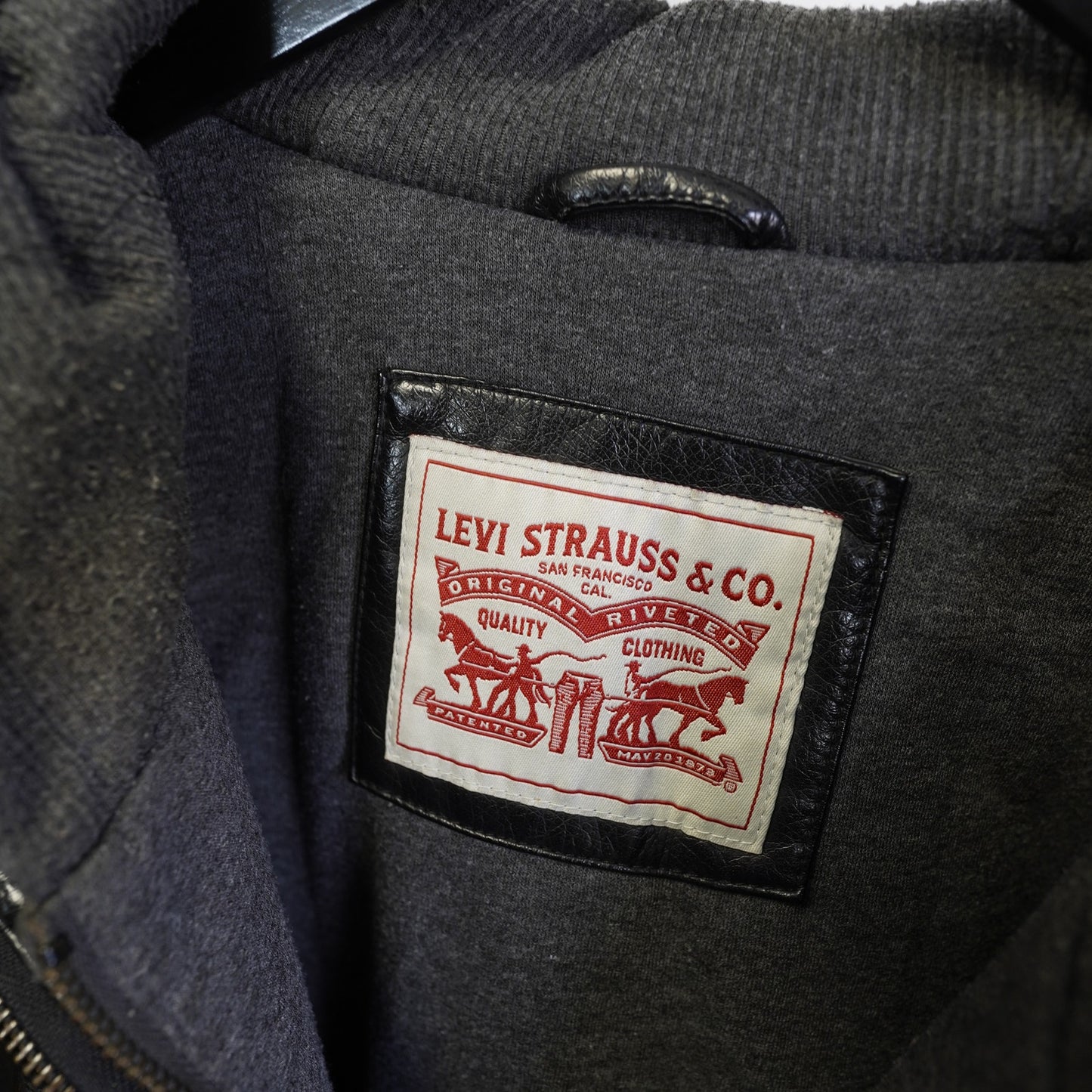 (L) Levis Strauss Faux Leather Hooded Biker Jacket Men's L Black Gray Full Zip