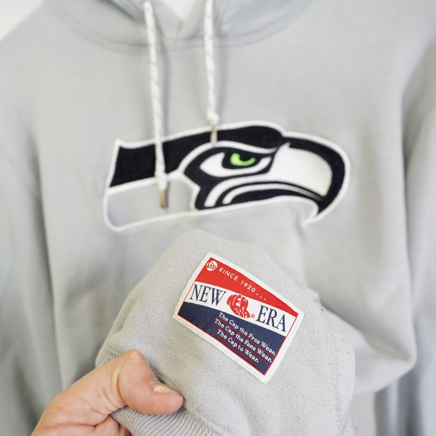 (M) Seattle Seahawks Embroidered New Era NFL Hoodie Men's M Gray