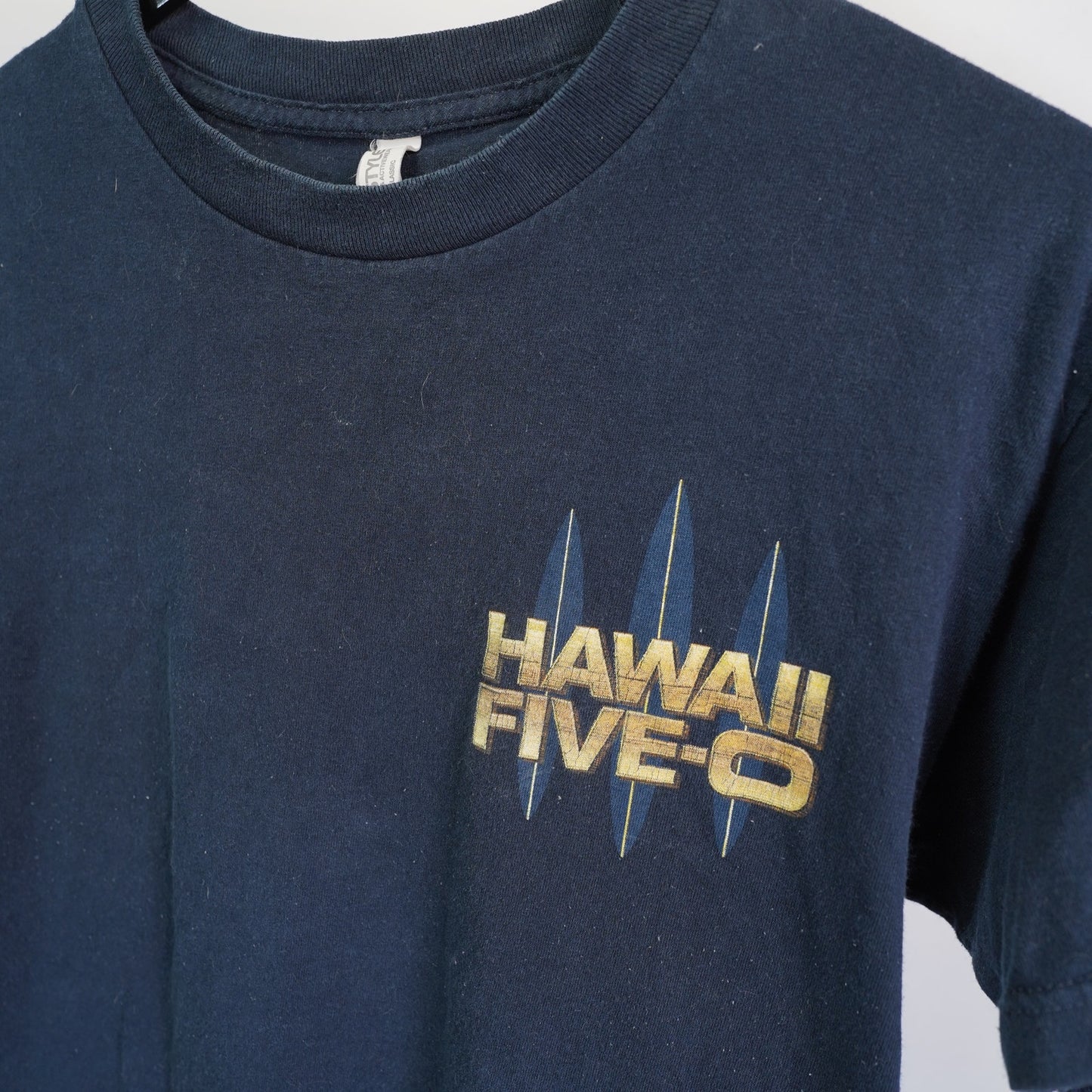(M) Hawaii Five-O Y2K TV Show Promotional Surf T-Shirt Men's M Blue 2000s Retro
