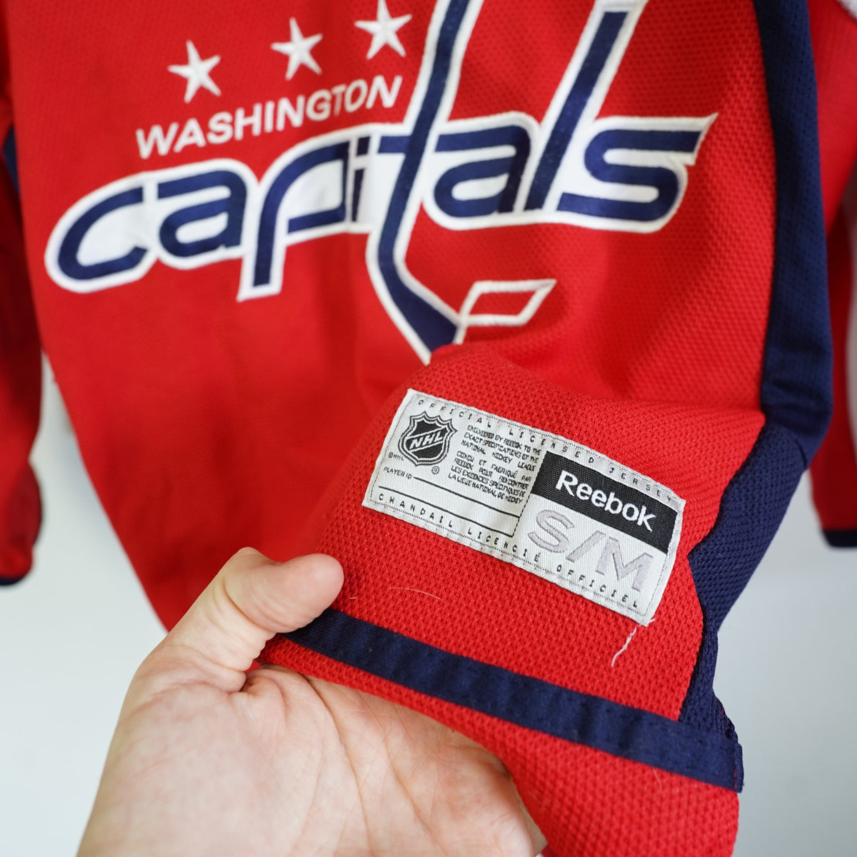 (Boys M) Reebok Washington Capitals Alex Ovechkin's Hockey Jersey Boys S/M Youth Red Sewn
