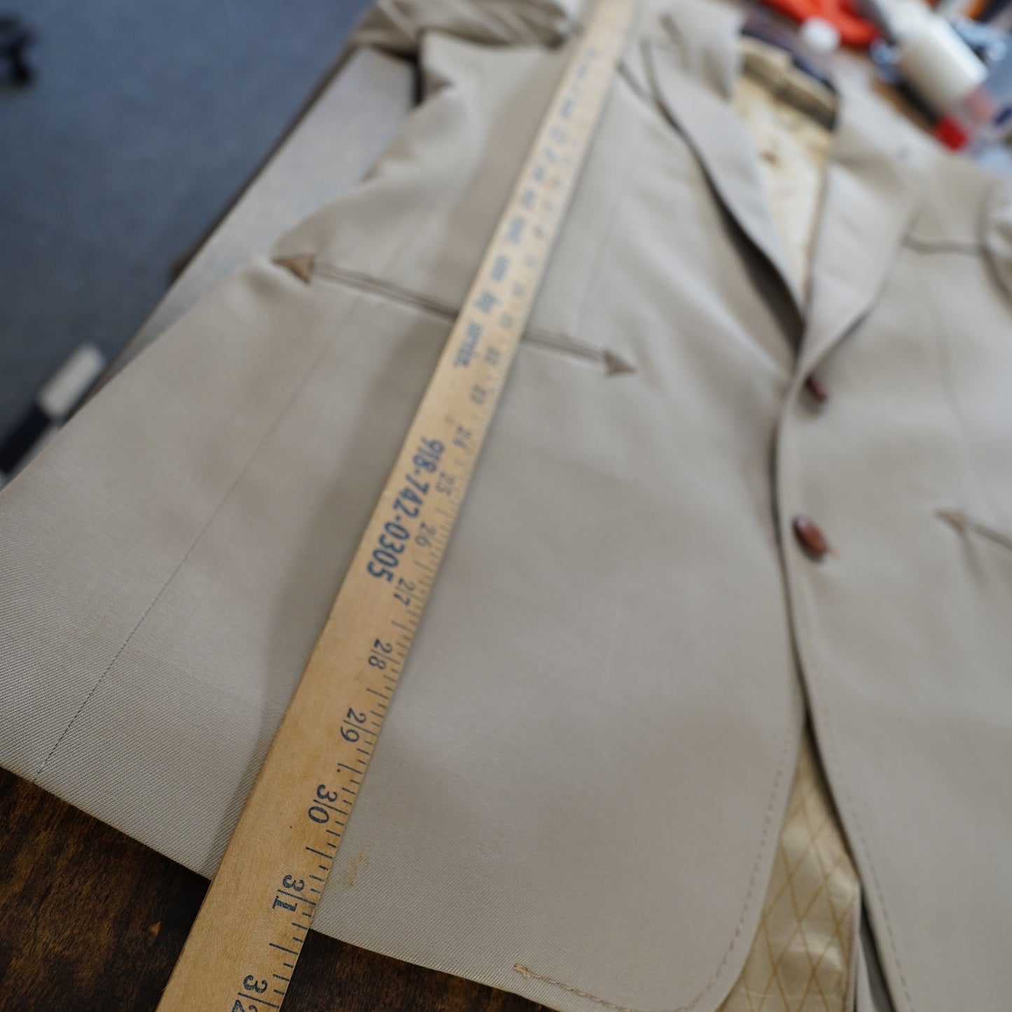 (Men's L) True Vintage Oleg Cassini Western Cowboy Suit Jacket Men's Sz. 42 Tan Blazer 70s