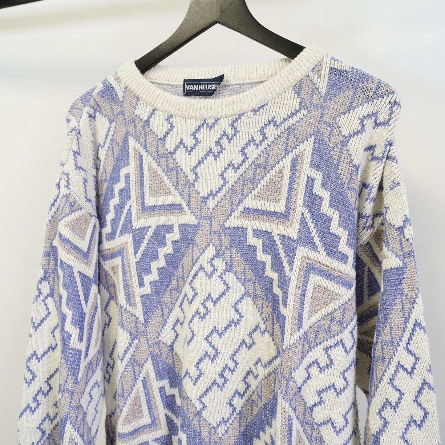 (L) Vintage Van Heusen Geometric Western Knit Sweater Men's L Blue White 90s Retro