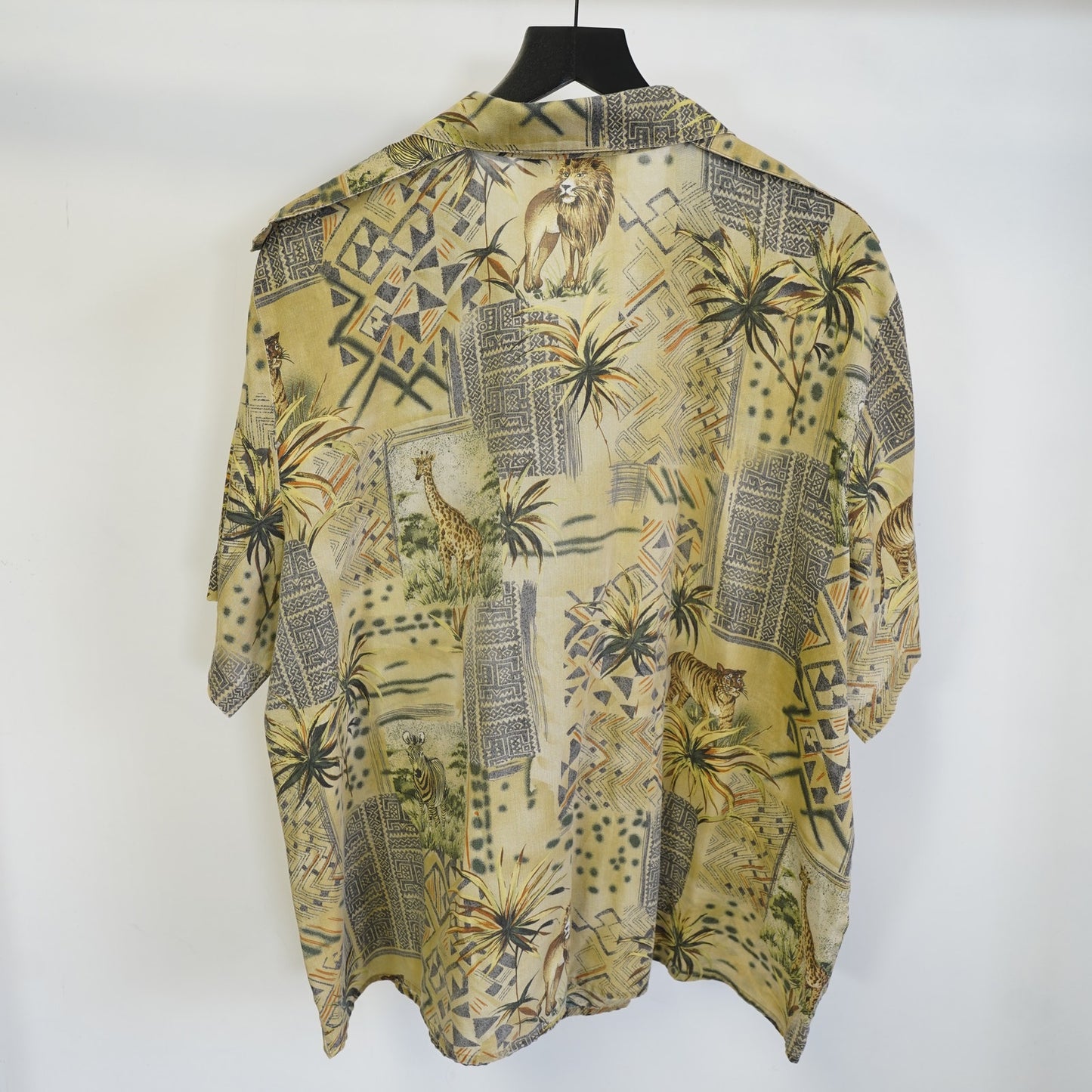 (XXL) Vintage Tapestry African Safari Hawaiian Shirt Men's XXL 90s Lion Tiger Nature