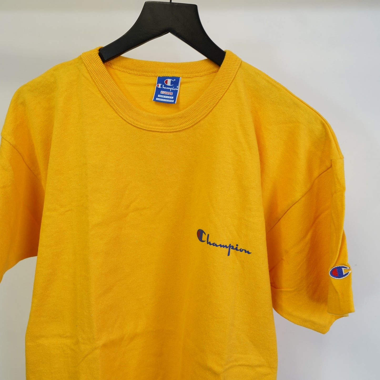 (XL) Vintage Champion 90s USA Made Graphic T-Shirt Men's XL Yellow Basketball Retro