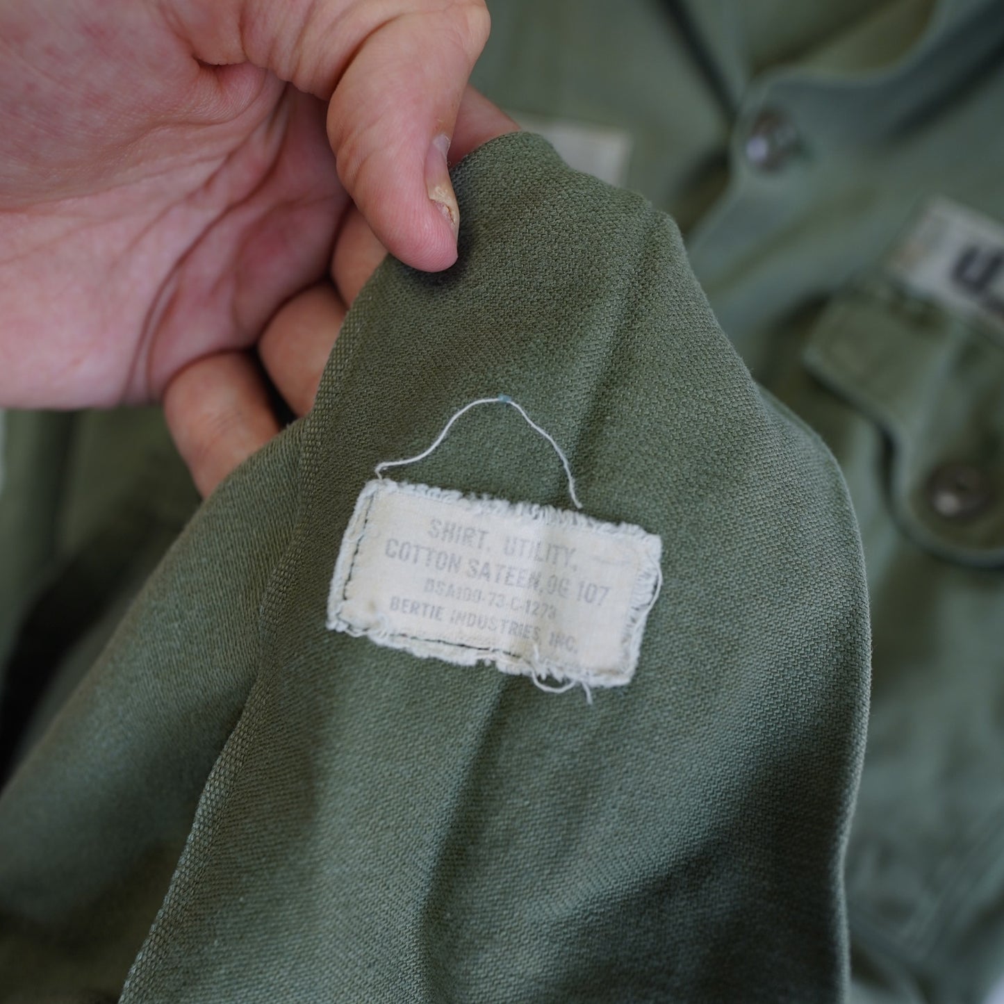 (XL) Vintage 60s US Army OG-107 Sateen Fatigue Shirt Vietnam Era Men's XL Patch