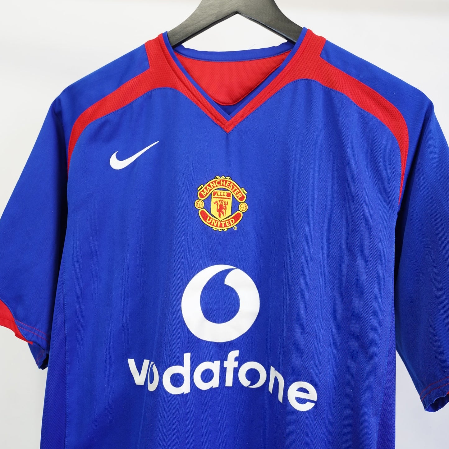 (M) Vintage Nike Manchester United 2005–06 Away Soccer Jersey Men's M Blue Total 90