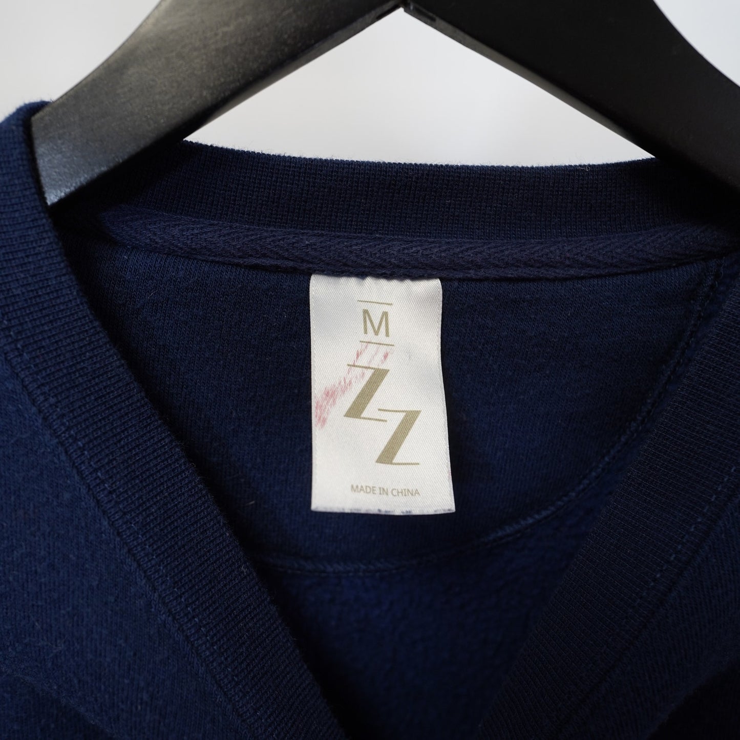 (M) BYU Cougars Embroidered Sweatshirt Men's M Blue Brigham Young Crewneck Sewn