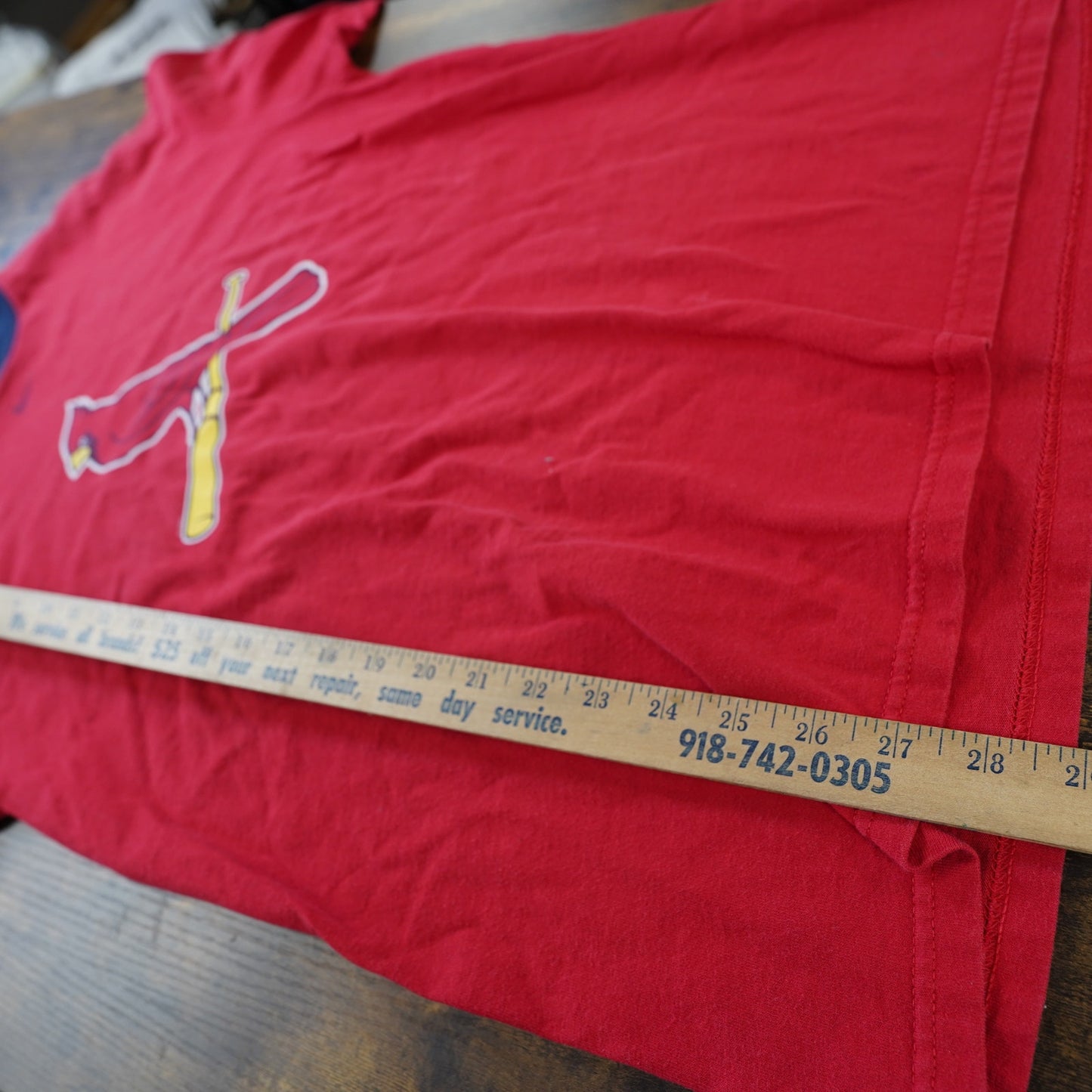 (M) Vintage Team Nike St. Louis Cardinals Center Swoosh Ringer T-Shirt Men's M 2000s Red