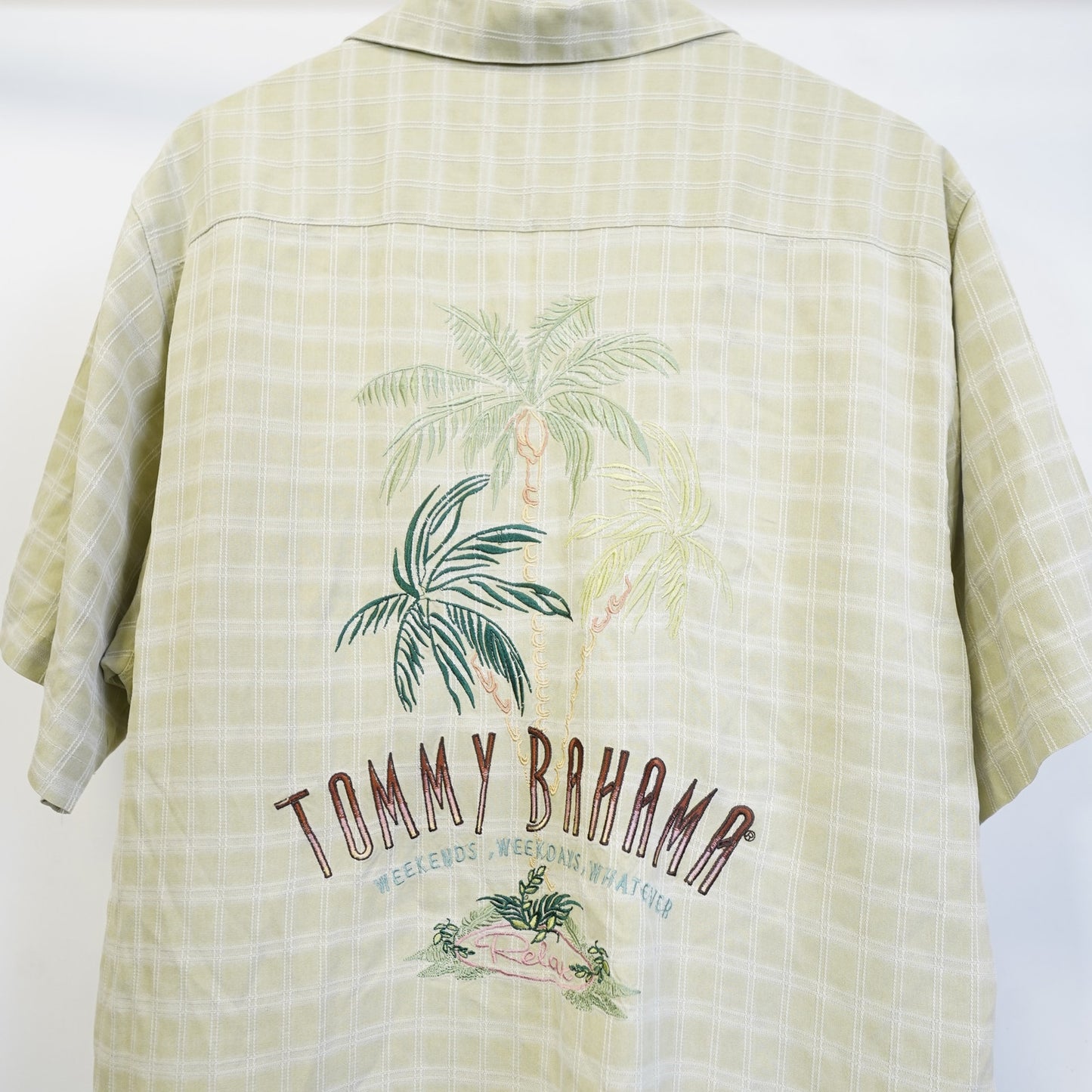 (M) Tommy Bahama 100% Silk Embroidered Palm Tree Hawaiian Shirt Men's M Green