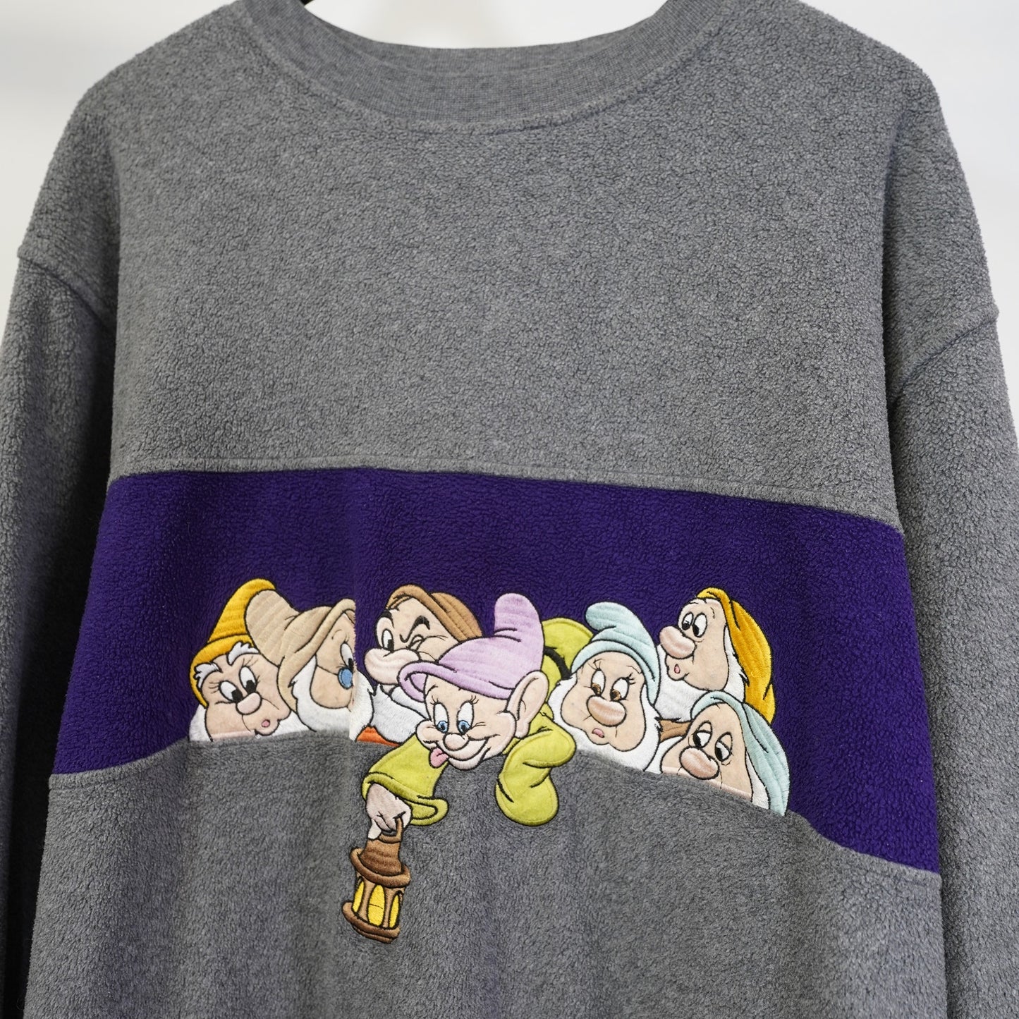 (L) Vintage Snow White 7 Dwarves Stitched Fleece Sweatshirt Men's L Disney Purple