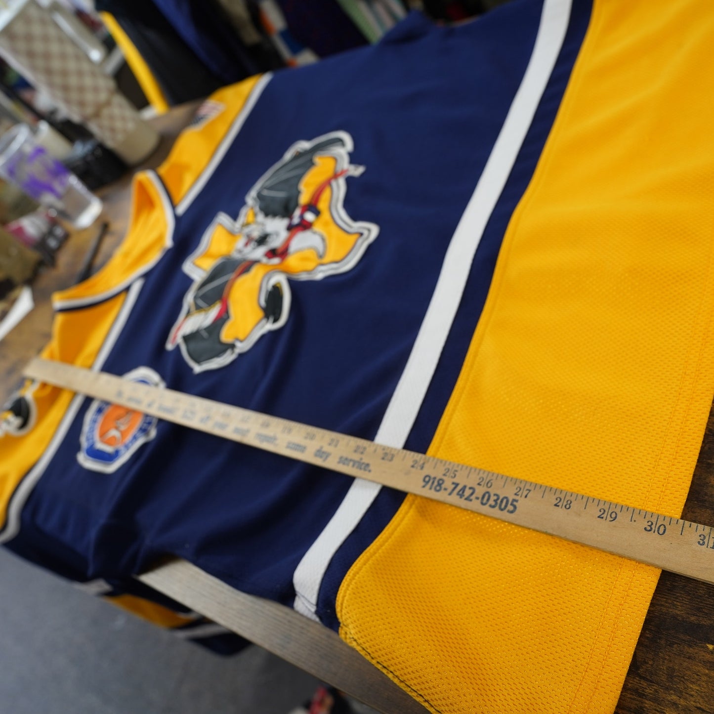 (XL) Vintage Austin Ice Bats Sewn AK Hockey Jersey Men's XL 2002-2003 Blue Yellow