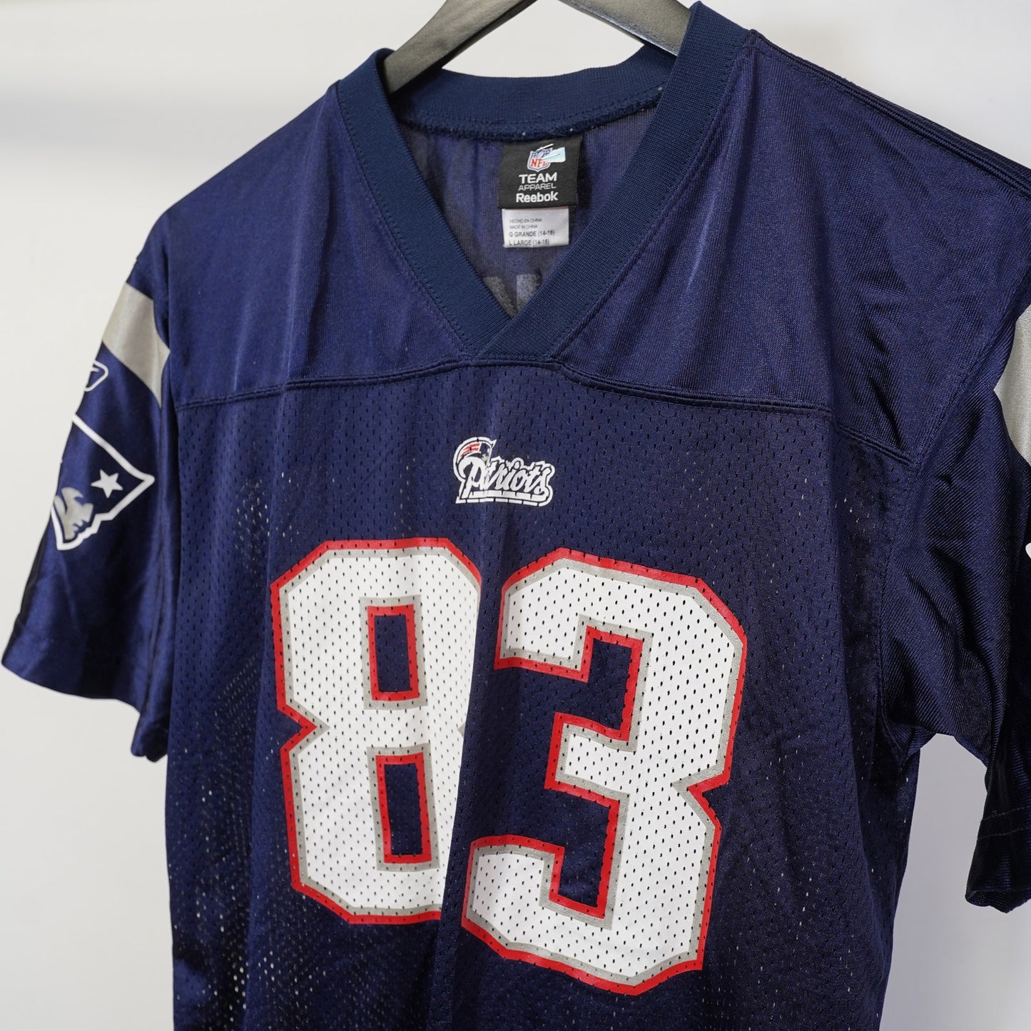 (Boys L) Vintage New England Patriots Wes Welker Football Jersey Reebok Boys L 14-16 Blue