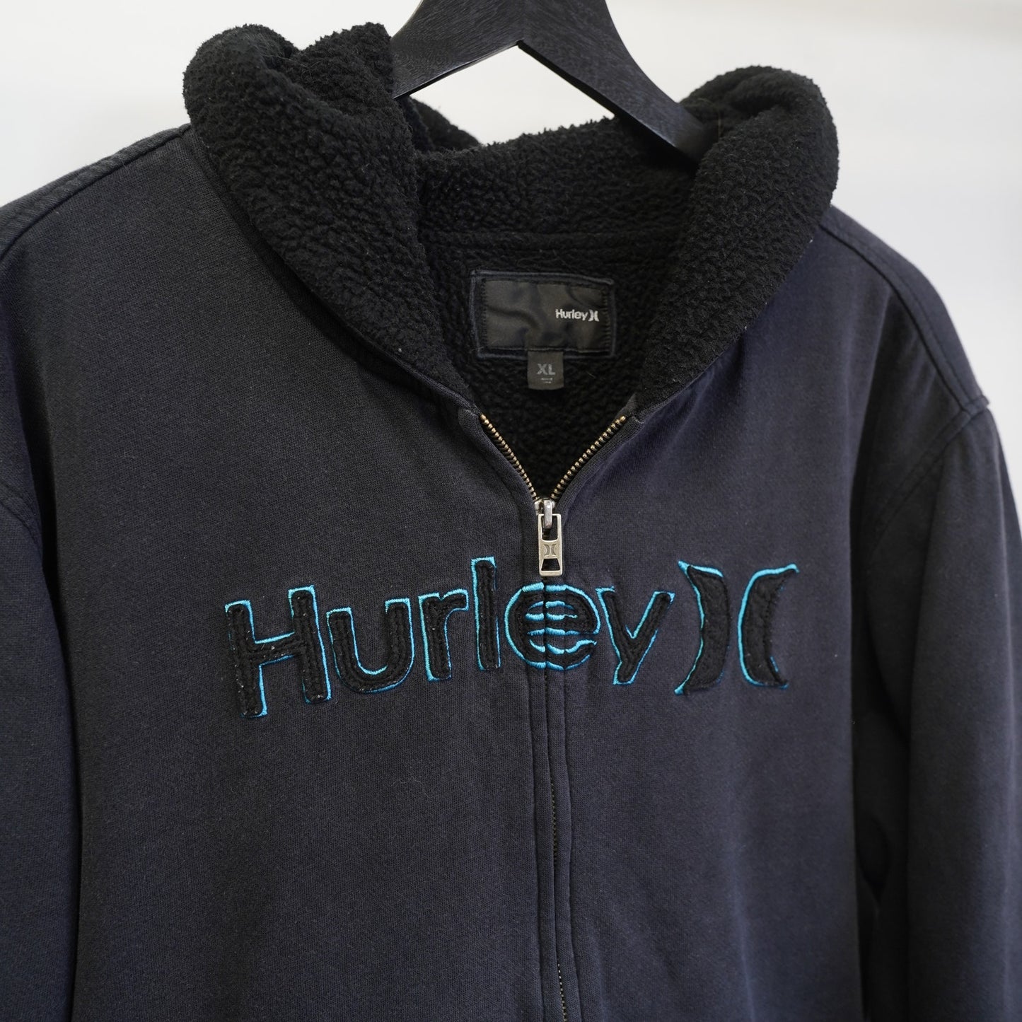 (XL) Vintage Hurley Skate & Surf Y2K Full Zip Fleece Fur Lined Hoodie Men's XL 2000s