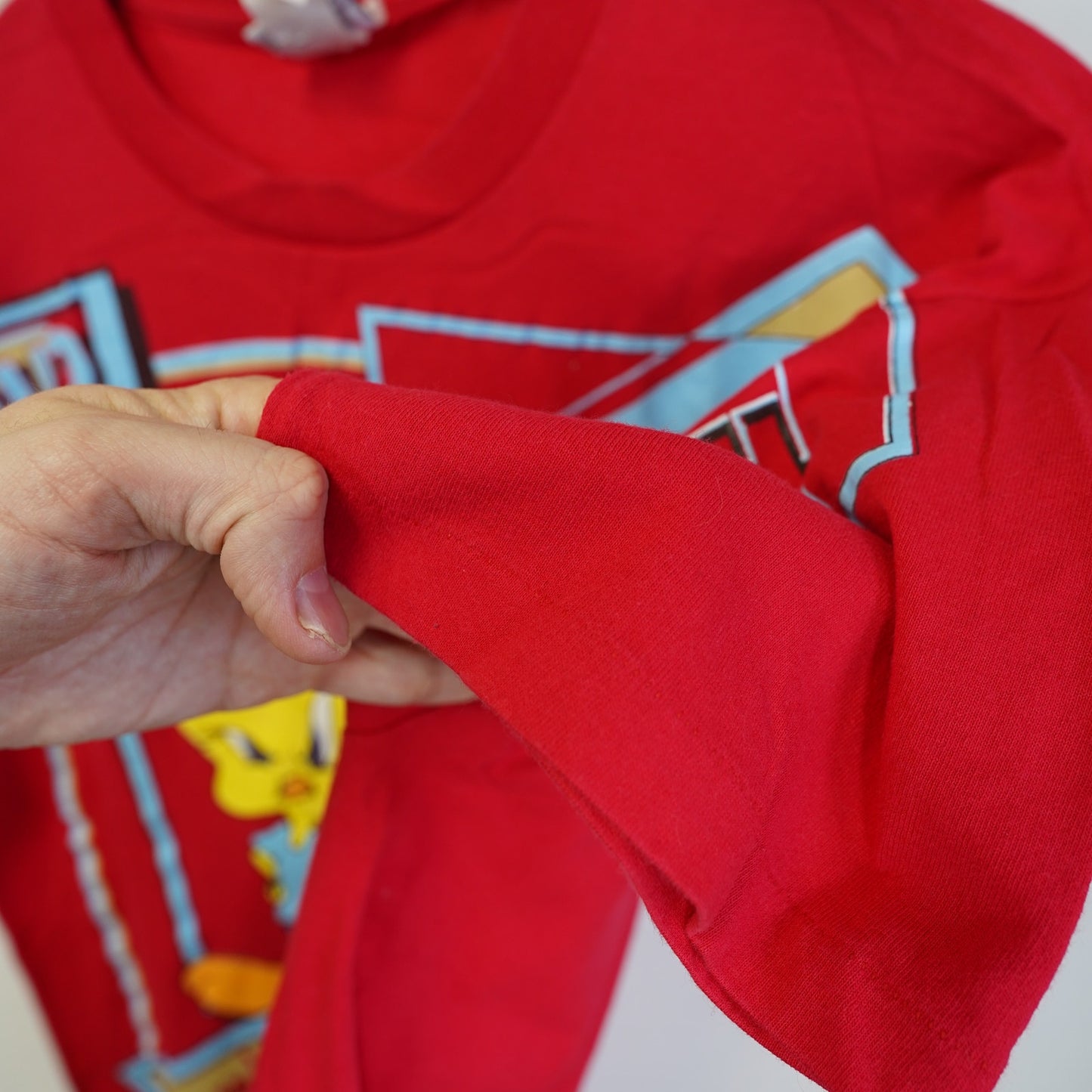 (XL) Vintage Tweety & Sylvester Looney Tunes  T-Shirt Men's XL Red AOP 90s Single