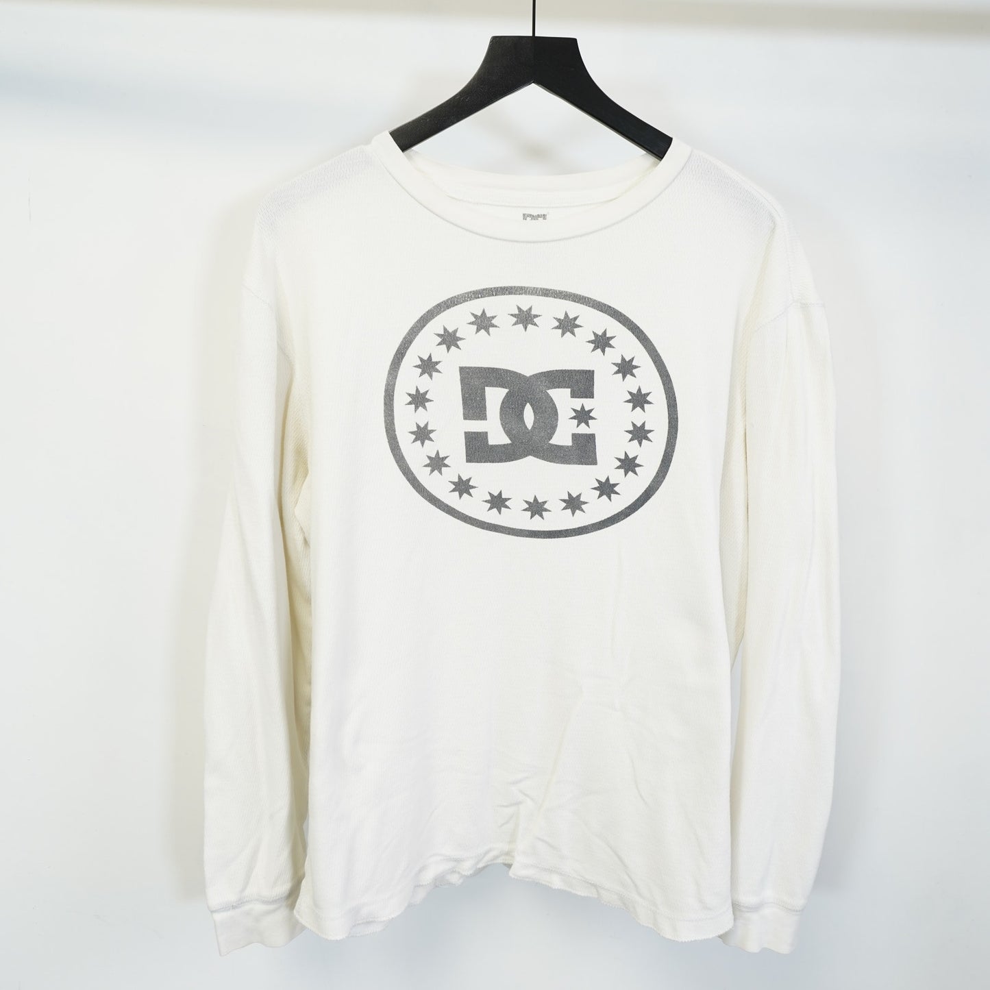 (XL) Vintage DC Skateboards Y2K Longsleeve Thermal Shirt Men's XL White 2000s Surf