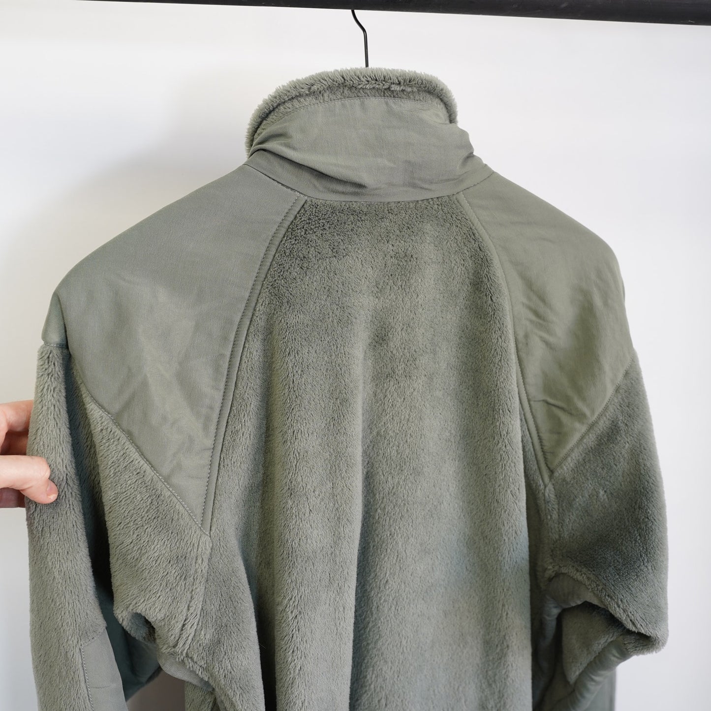 (L) US Army Generation III Extreme Cold Weather Polartec Fleece Jacket Men's L