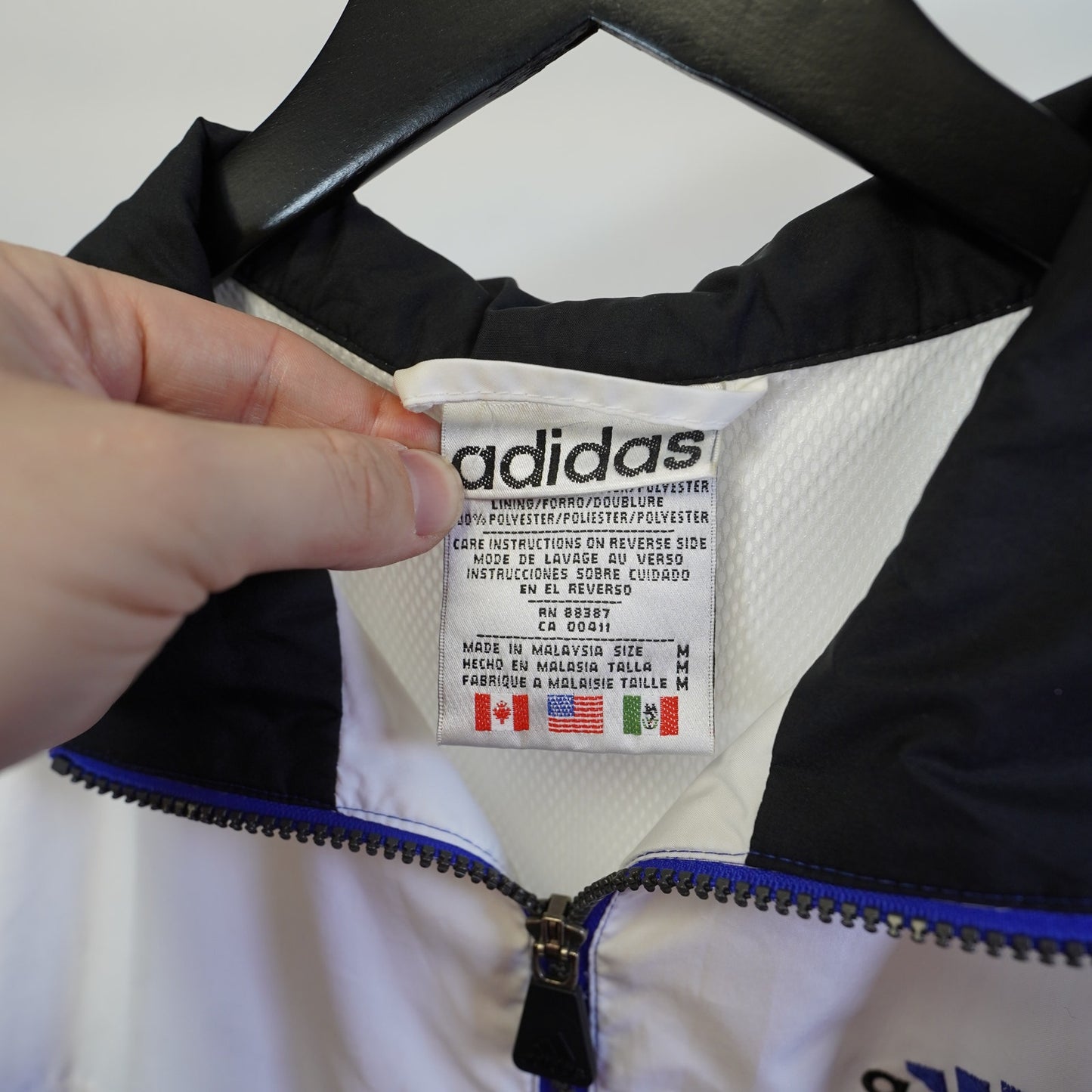 (M) Vintage 90s Adidas Windbreaker Jacket Men's M Full Zip White Blue