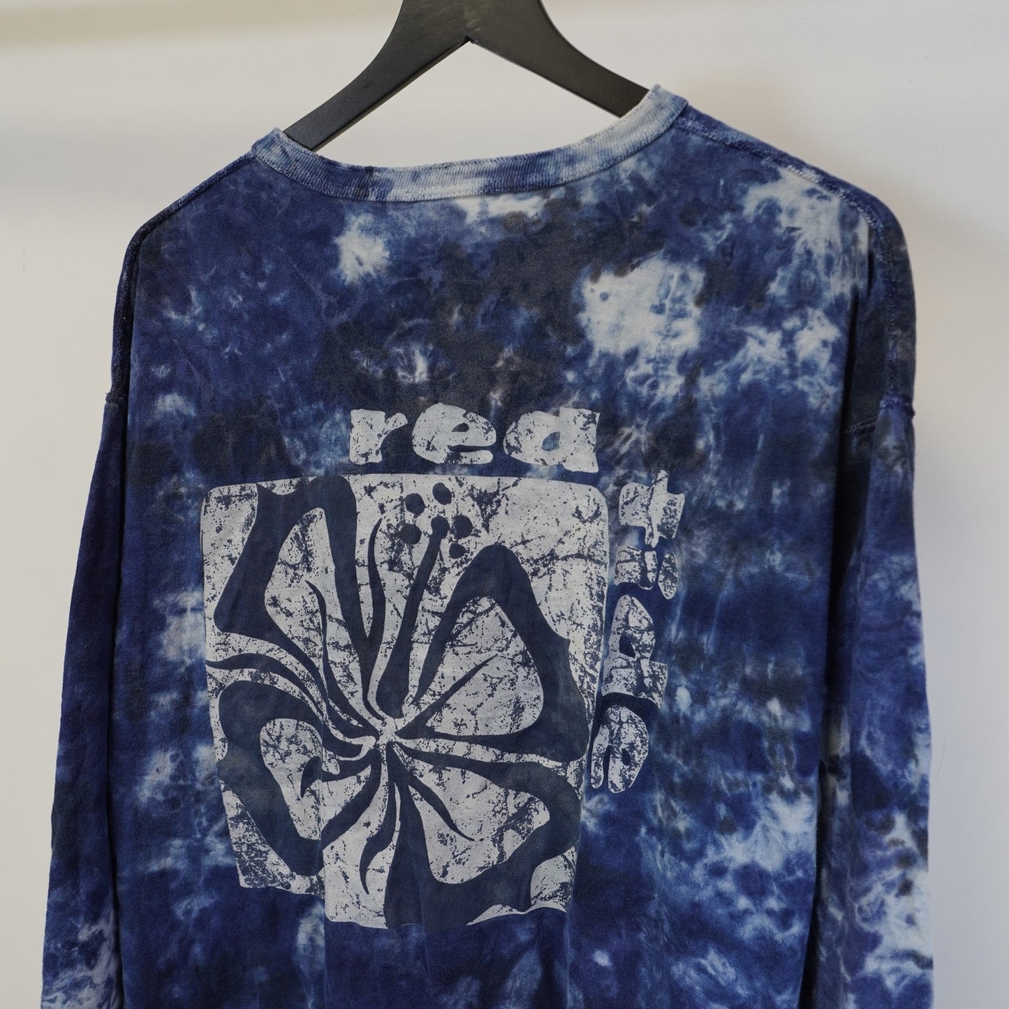 (XL) Vintage Red Tide Tie Dye Surf Longsleeve Henley T-Shirt Y2K Hippie Boho