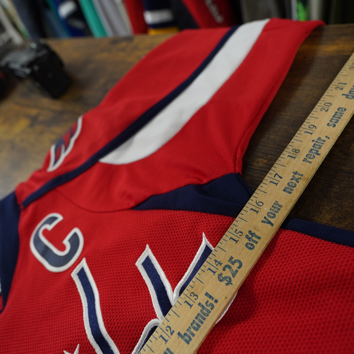 (Boys M) Reebok Washington Capitals Alex Ovechkin's Hockey Jersey Boys S/M Youth Red Sewn