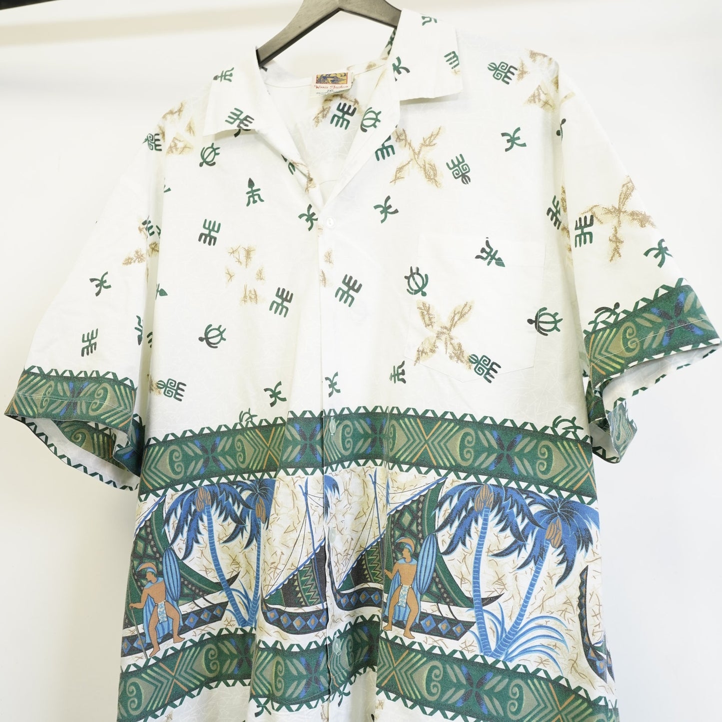 (XXL) Vintage 90s Polynesian Hawaiian Shirt Men's XXL White Green Tropical USA Made