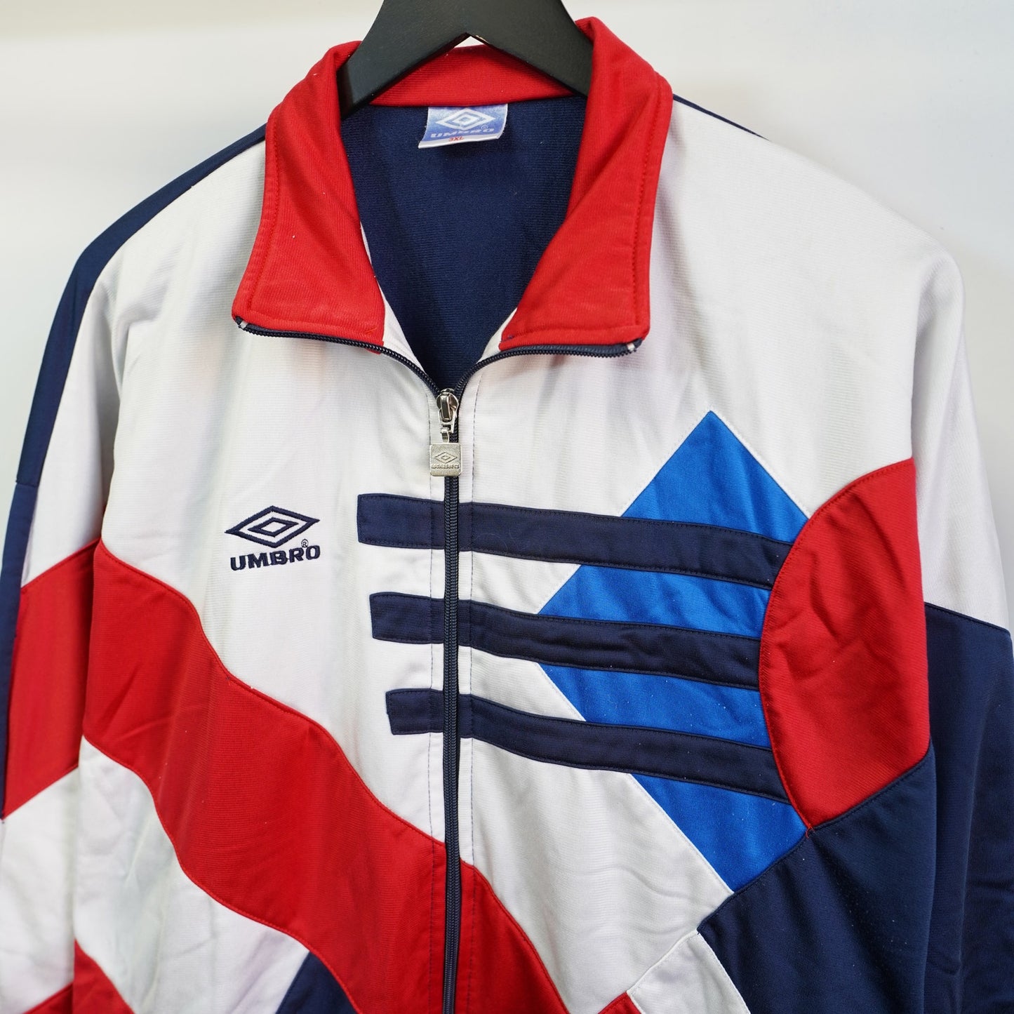 (XL) Vintage Umbro Soccer Track Jacket Men's XL White Red 90s Patchwork Retro Warm Up